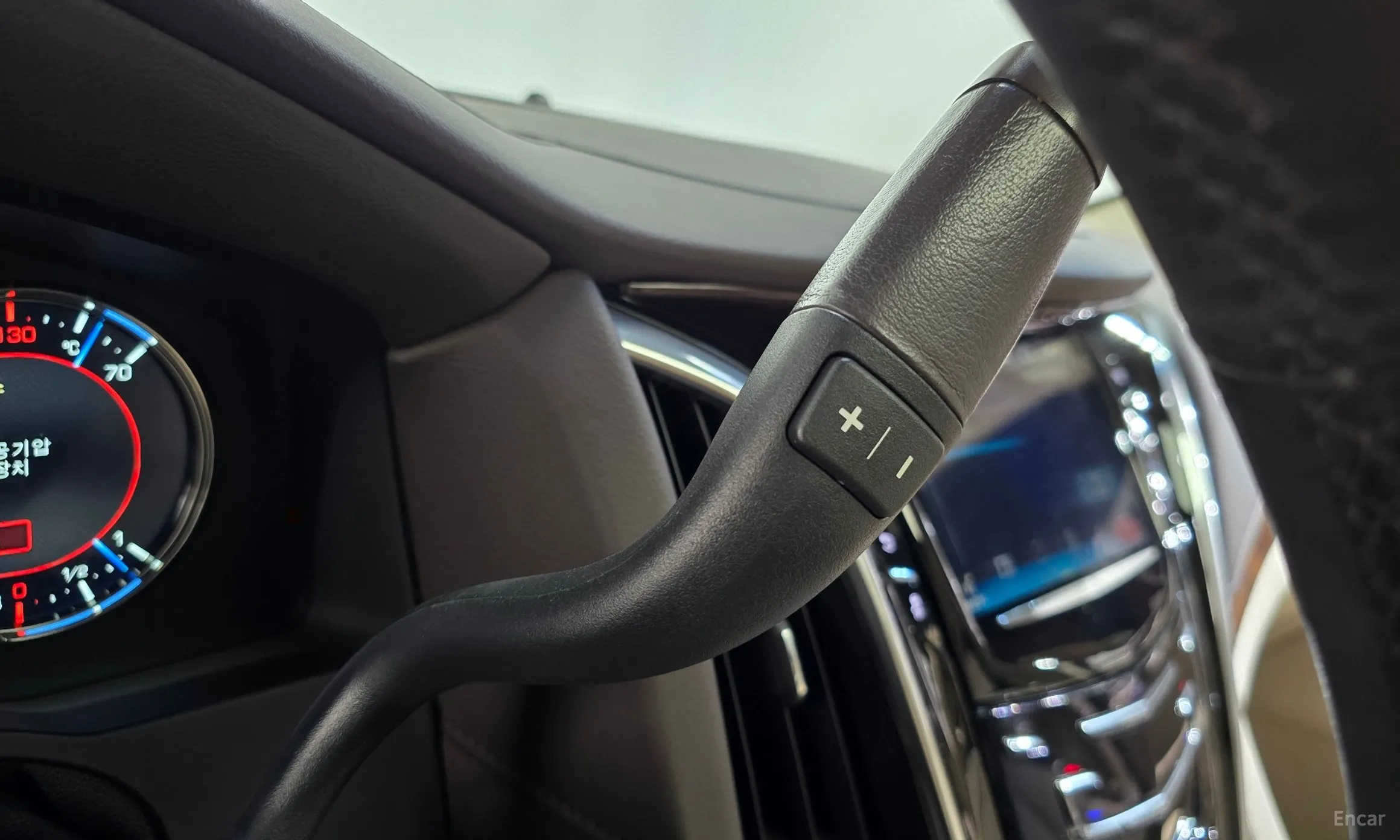 Cadillac Escalade превью 9
