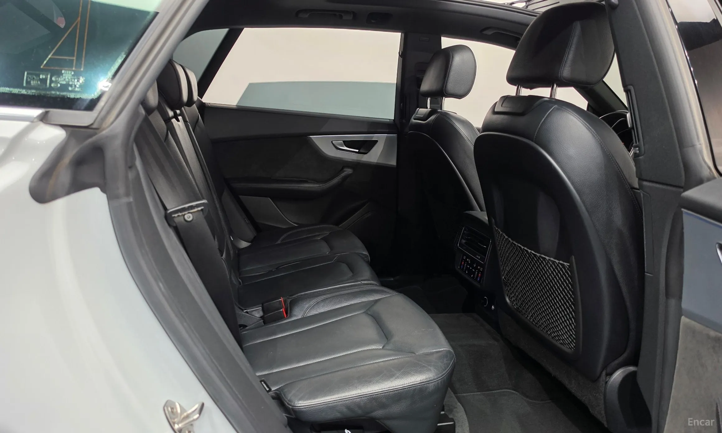 Audi Q8 (4M) превью 12