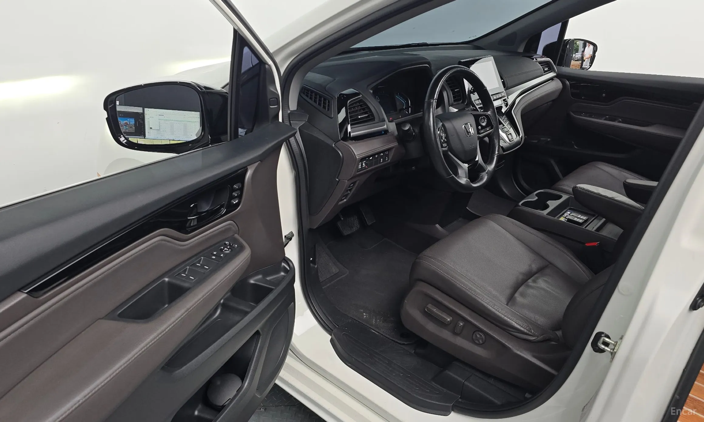 Honda Odyssey превью 10