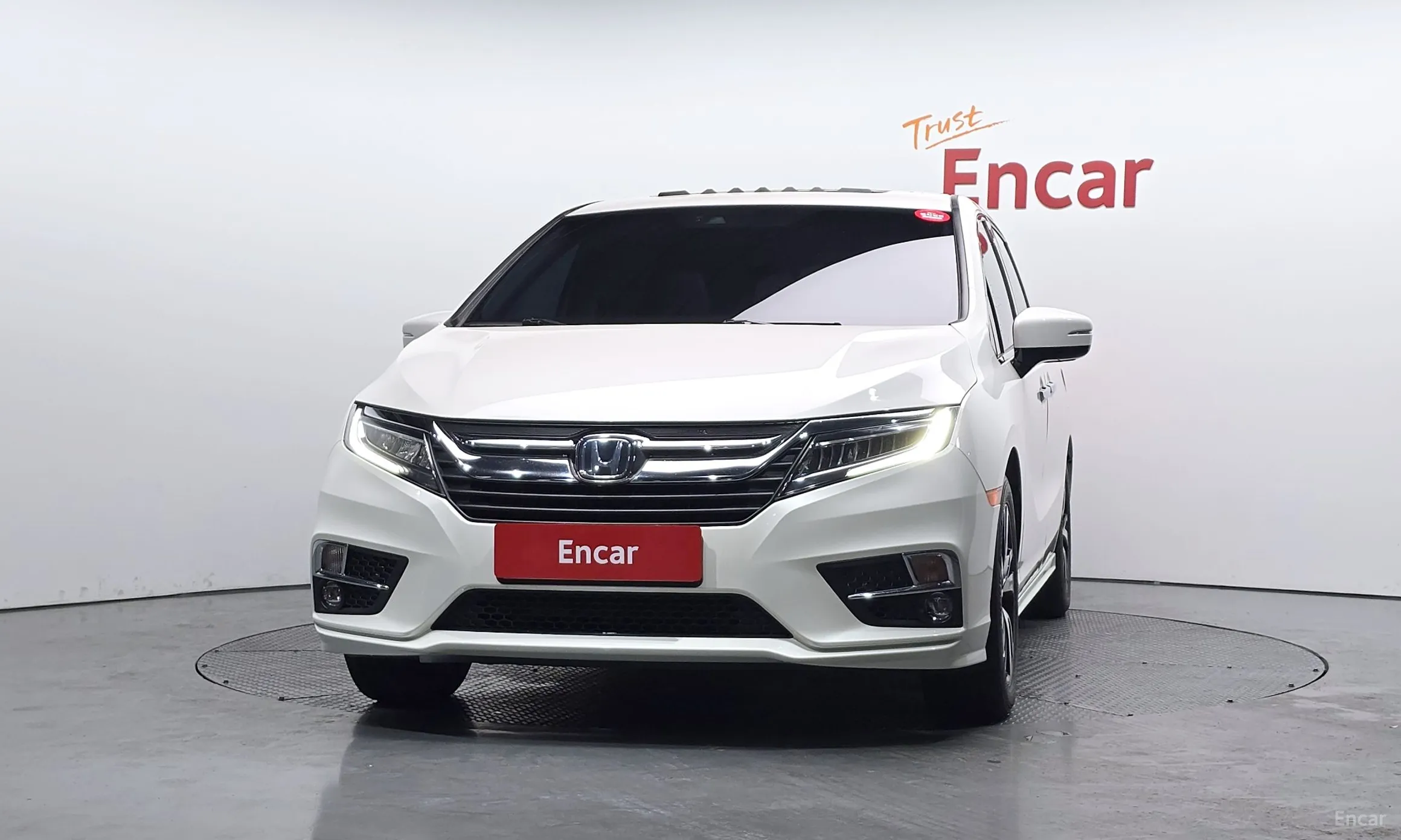 Honda Odyssey превью 3