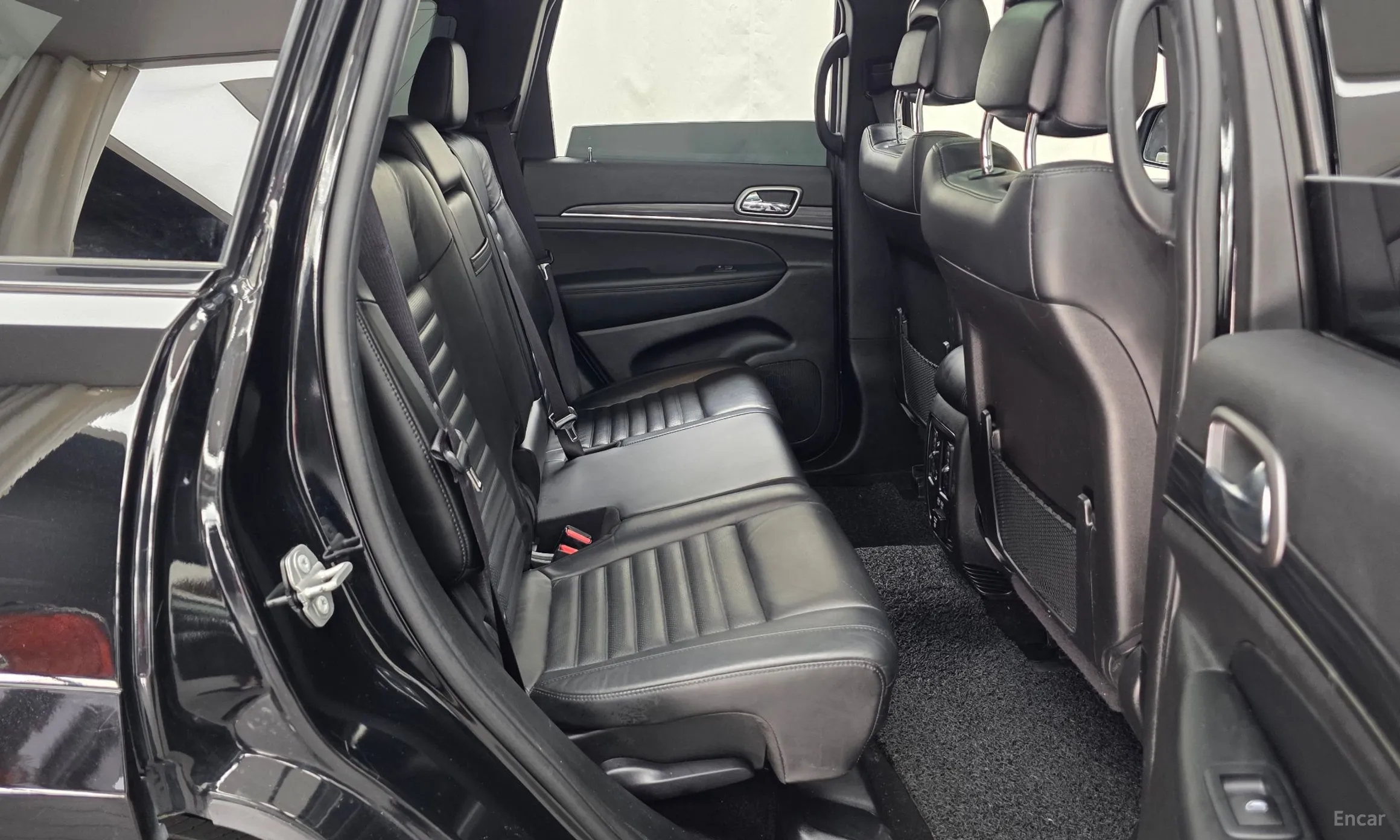Jeep Grand Cherokee превью 12