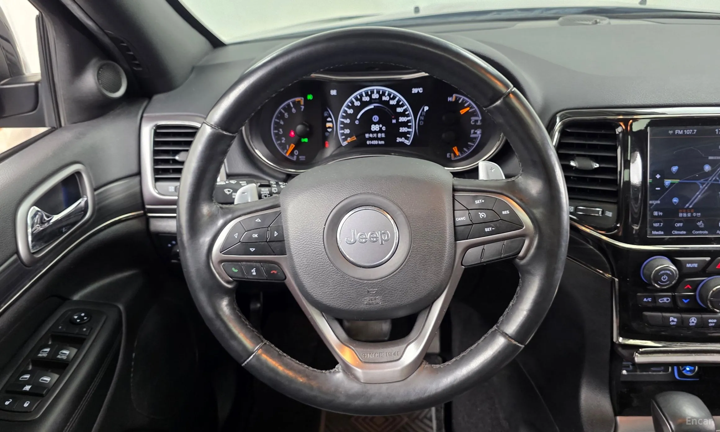 Jeep Grand Cherokee превью 13
