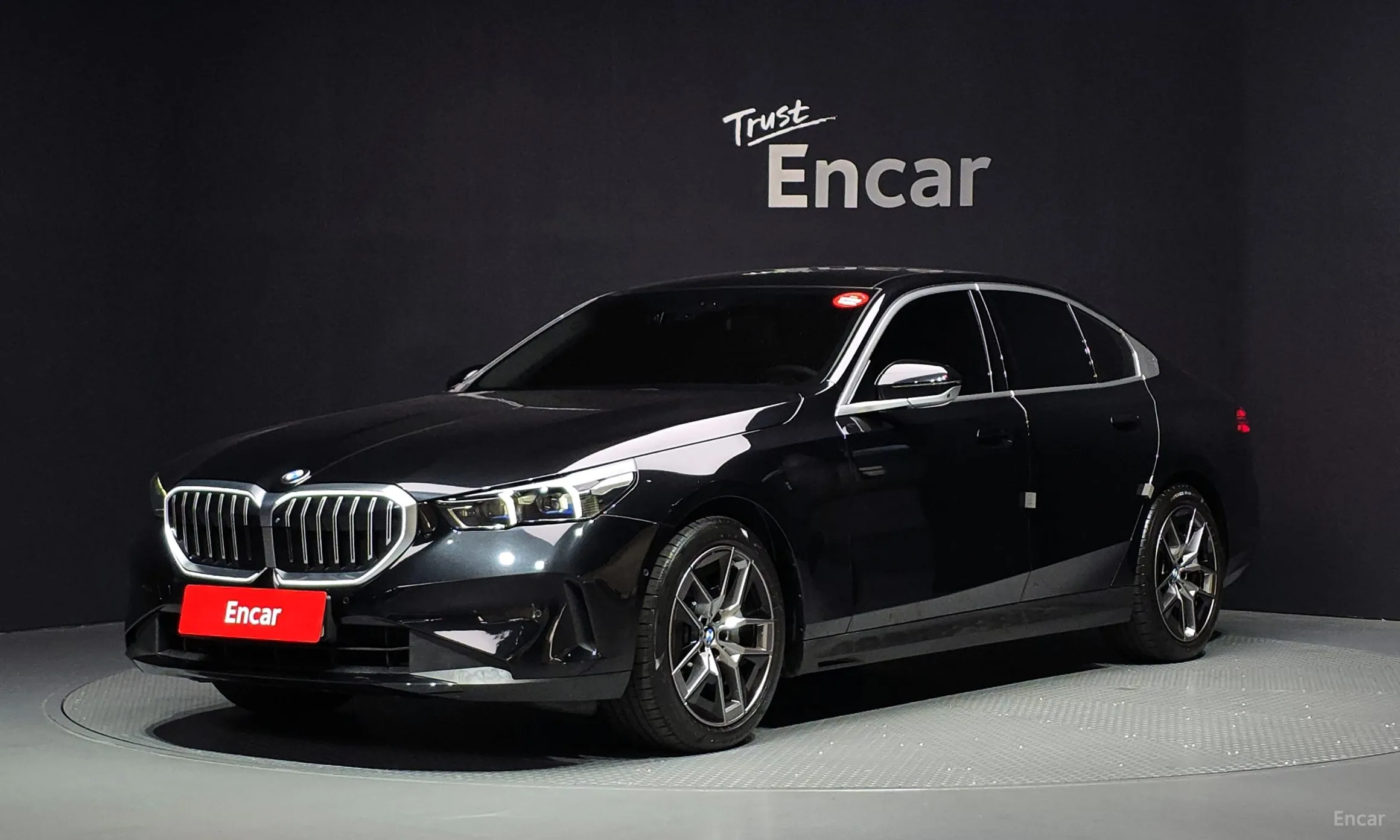 BMW 5 Series (G60)