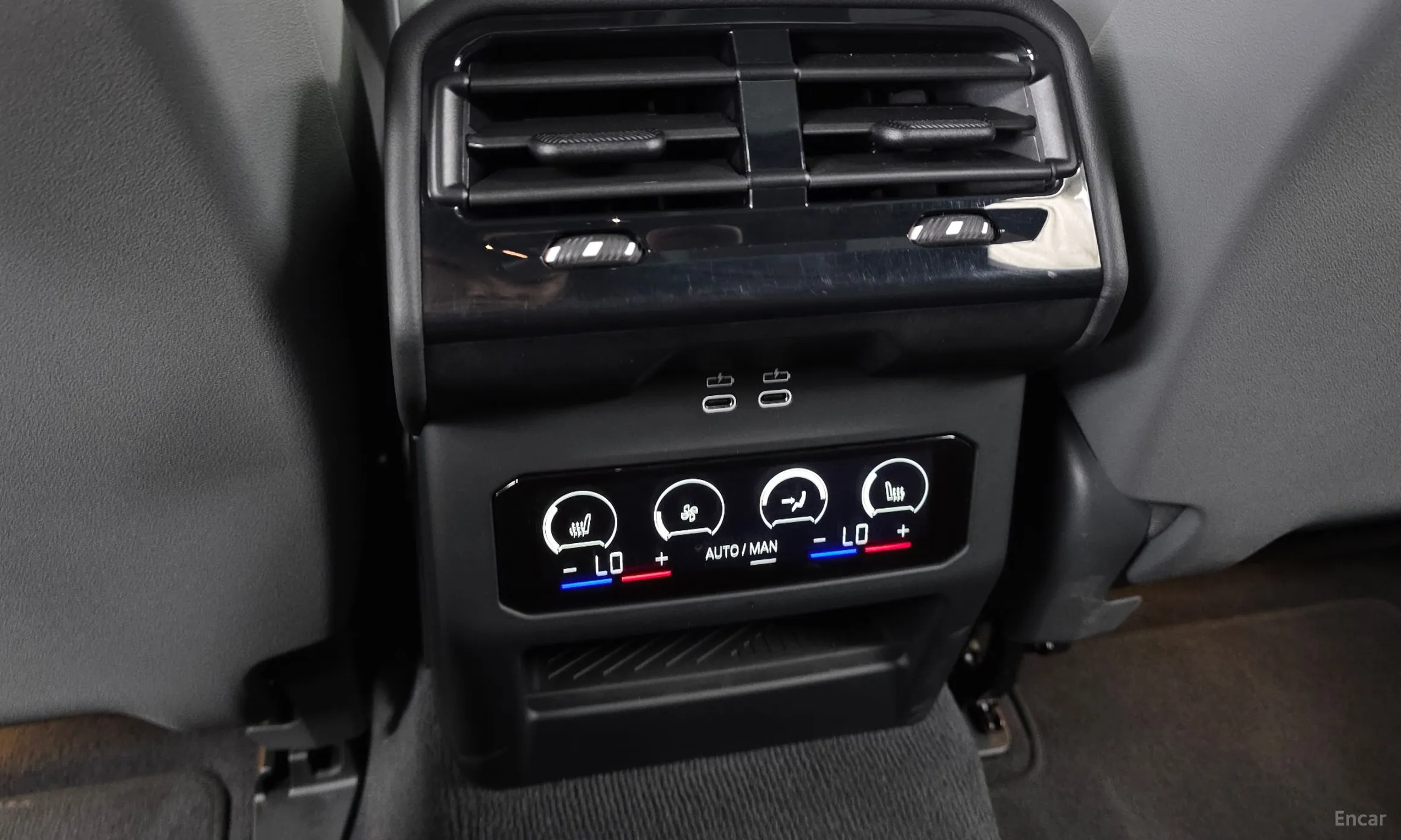BMW 5 Series (G60) превью 18