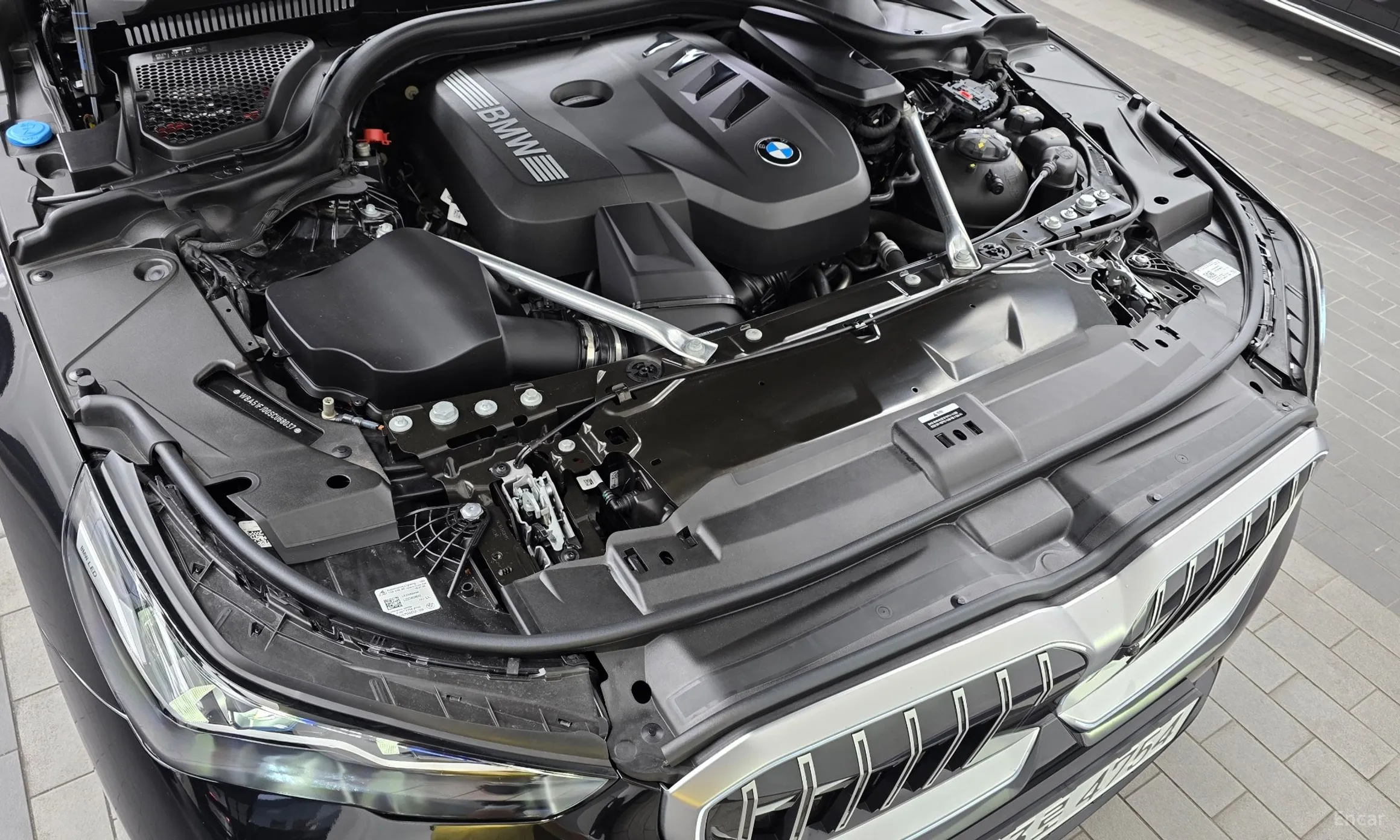 BMW 5 Series (G60) превью 6
