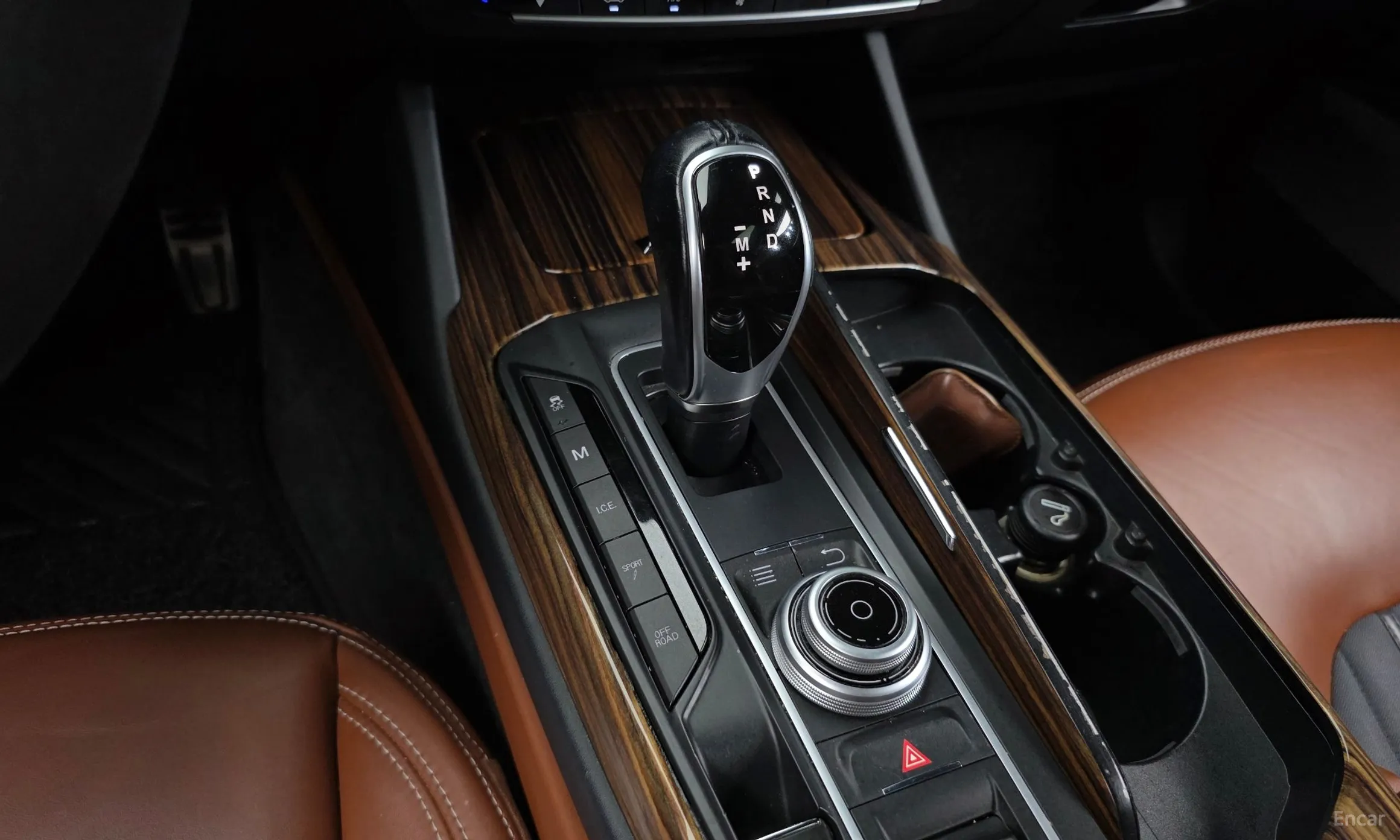 Maserati Levante превью 9
