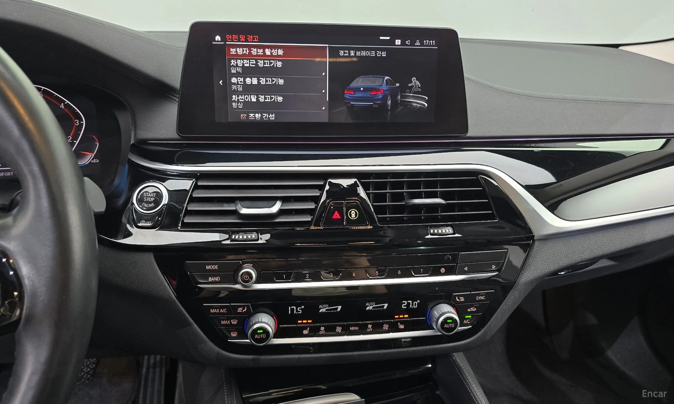BMW 5 Series (G30) превью 14