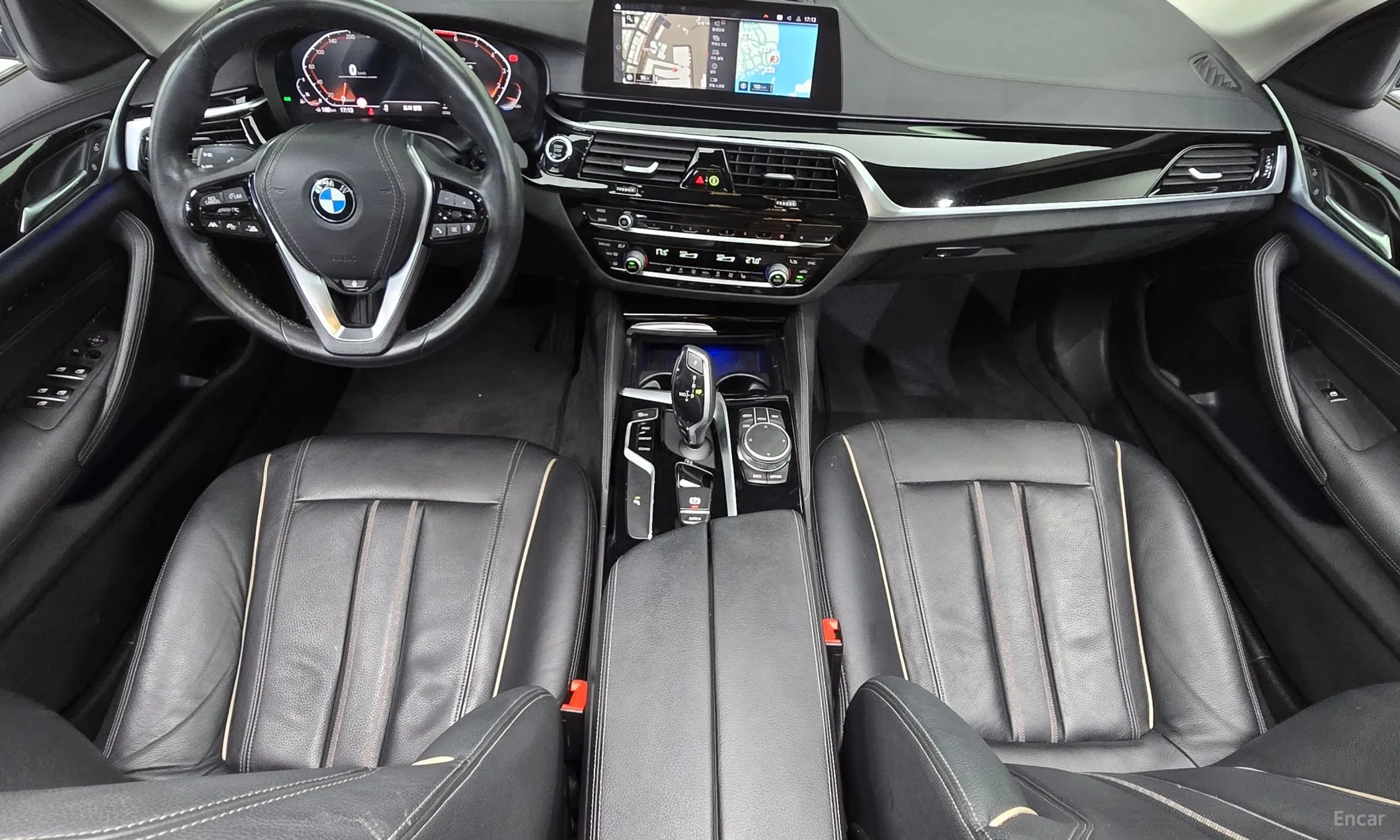 BMW 5 Series (G30) превью 7