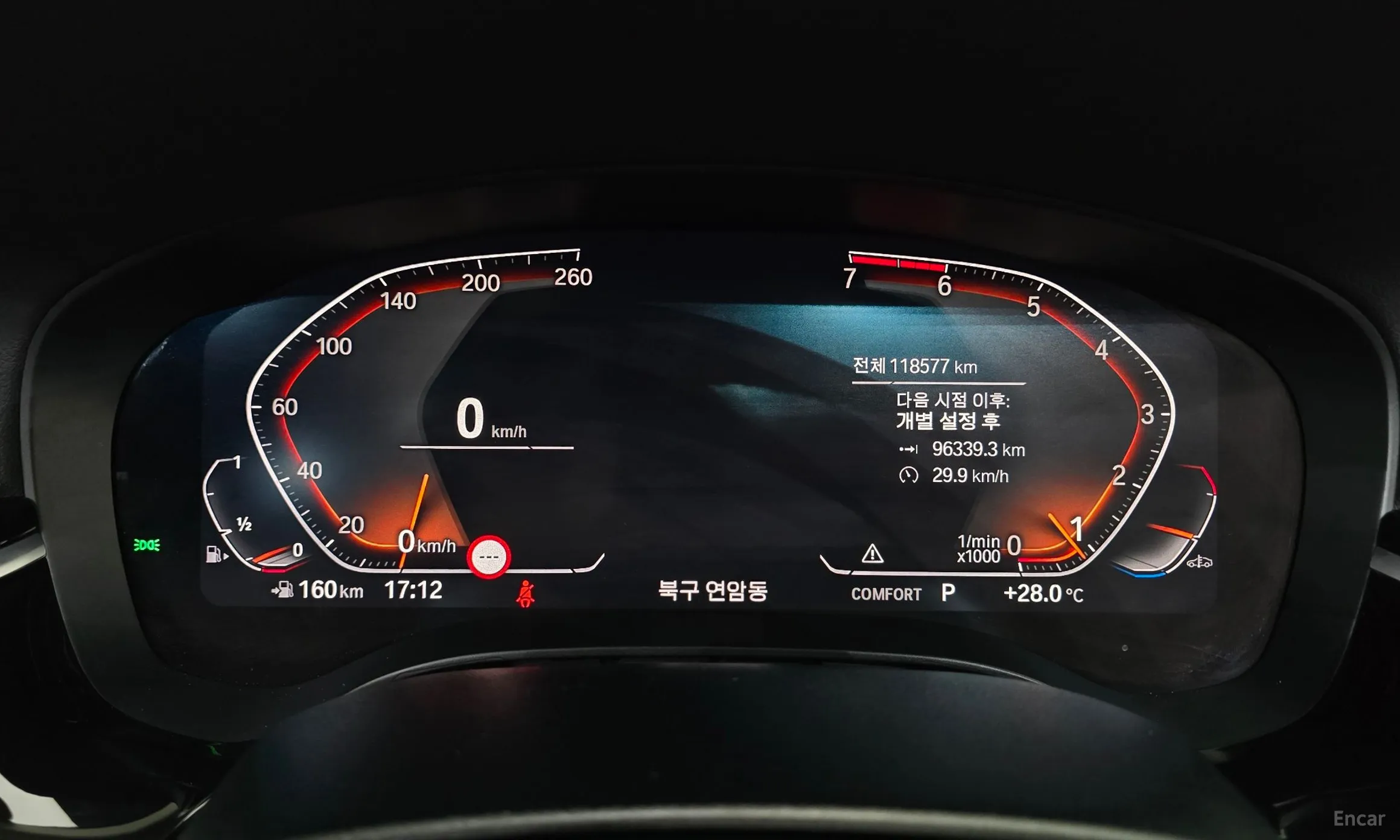 BMW 5 Series (G30) превью 8