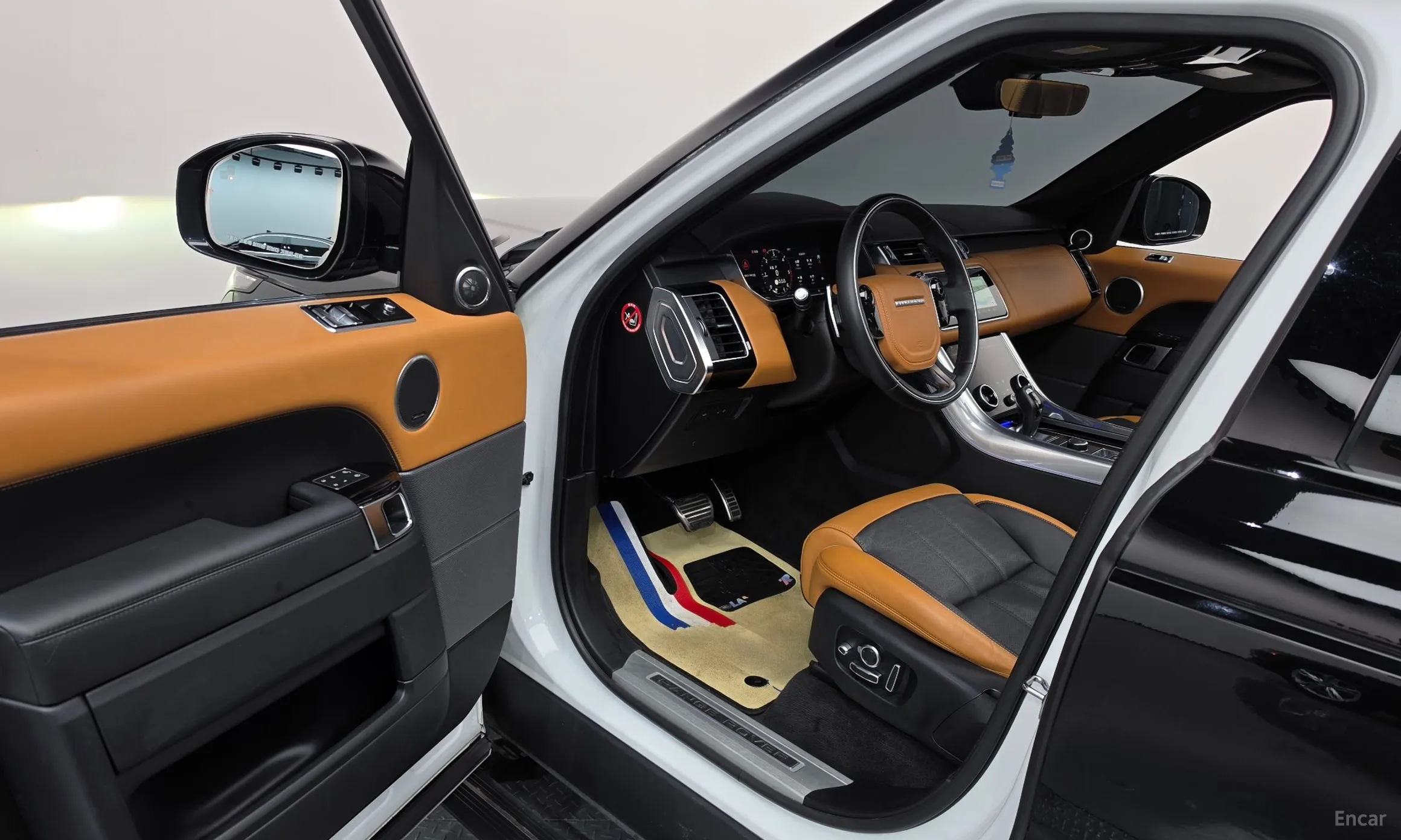Land Rover Range Rover Sport 2nd Generation превью 10