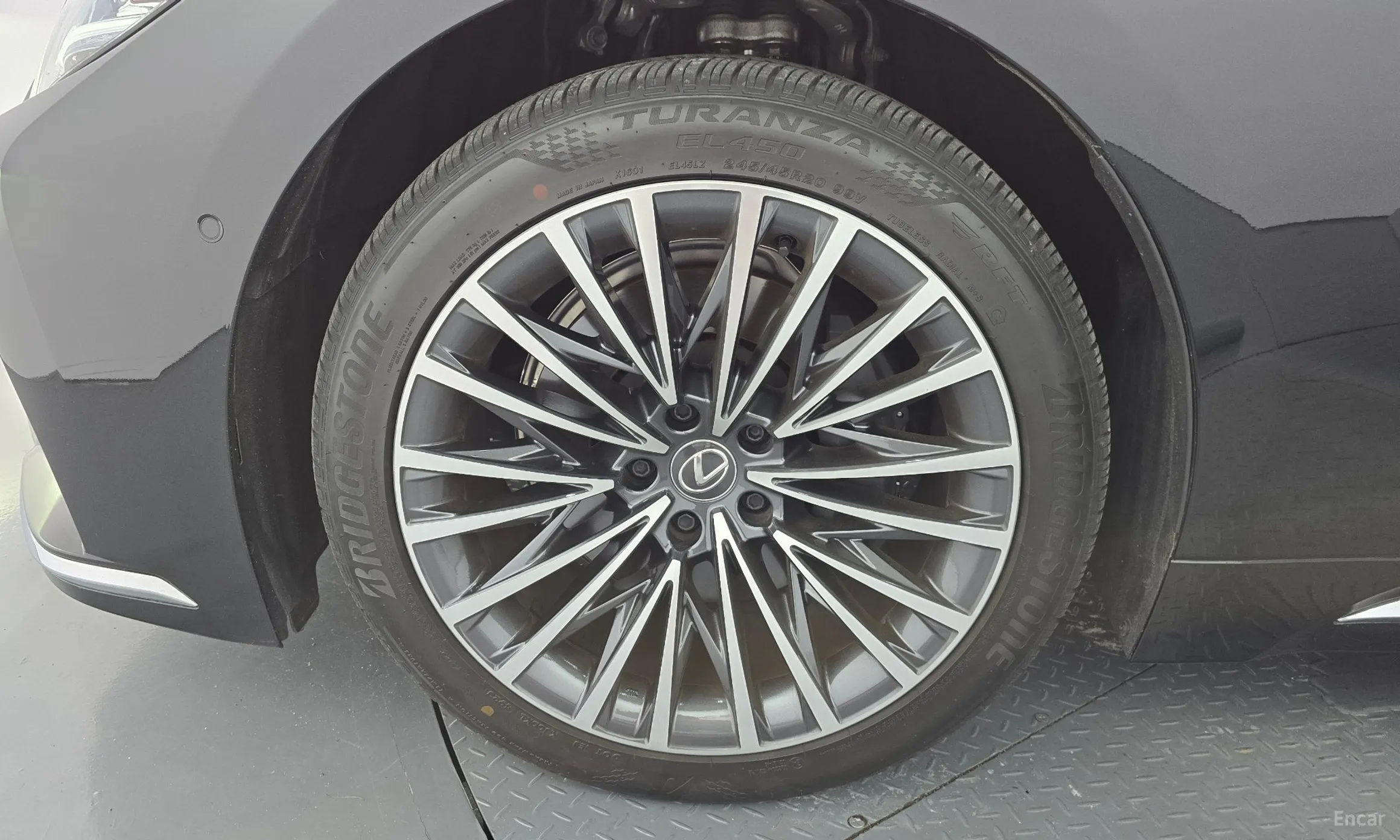 Lexus LS500 5th Generation превью 5