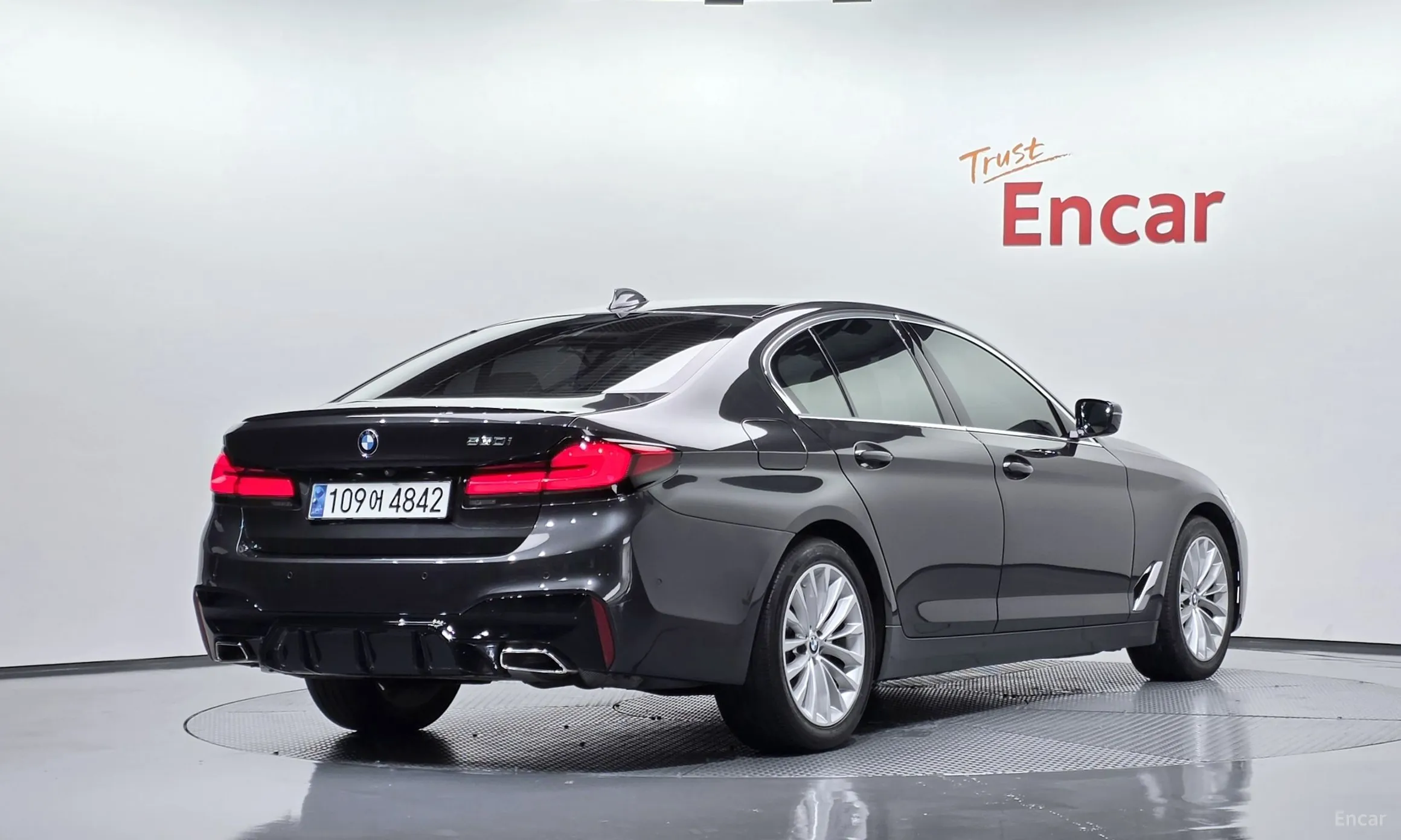 BMW 5 Series (G30)