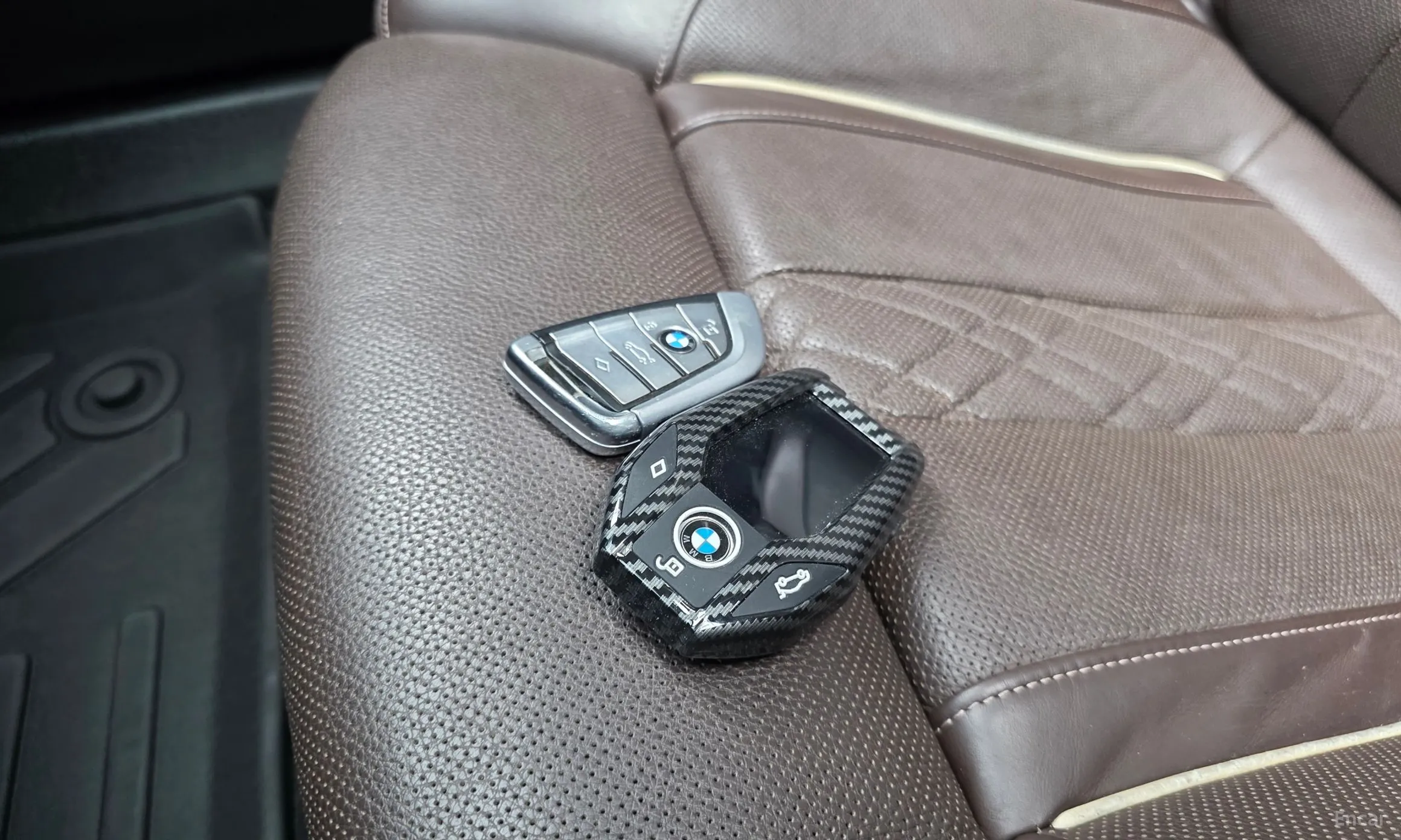 BMW 5 Series (G30) превью 19