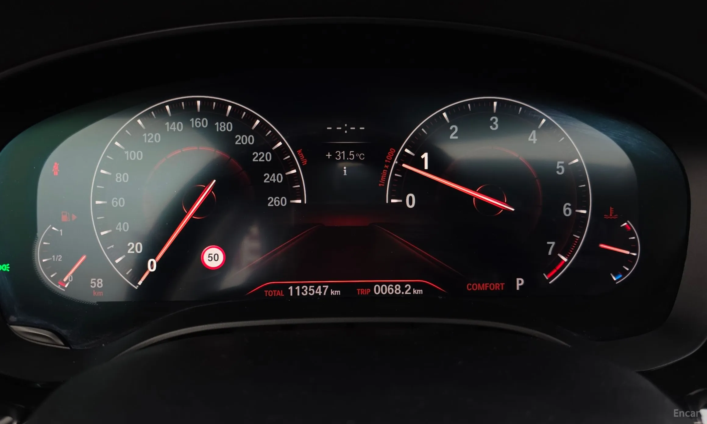 BMW 5 Series (G30) превью 8