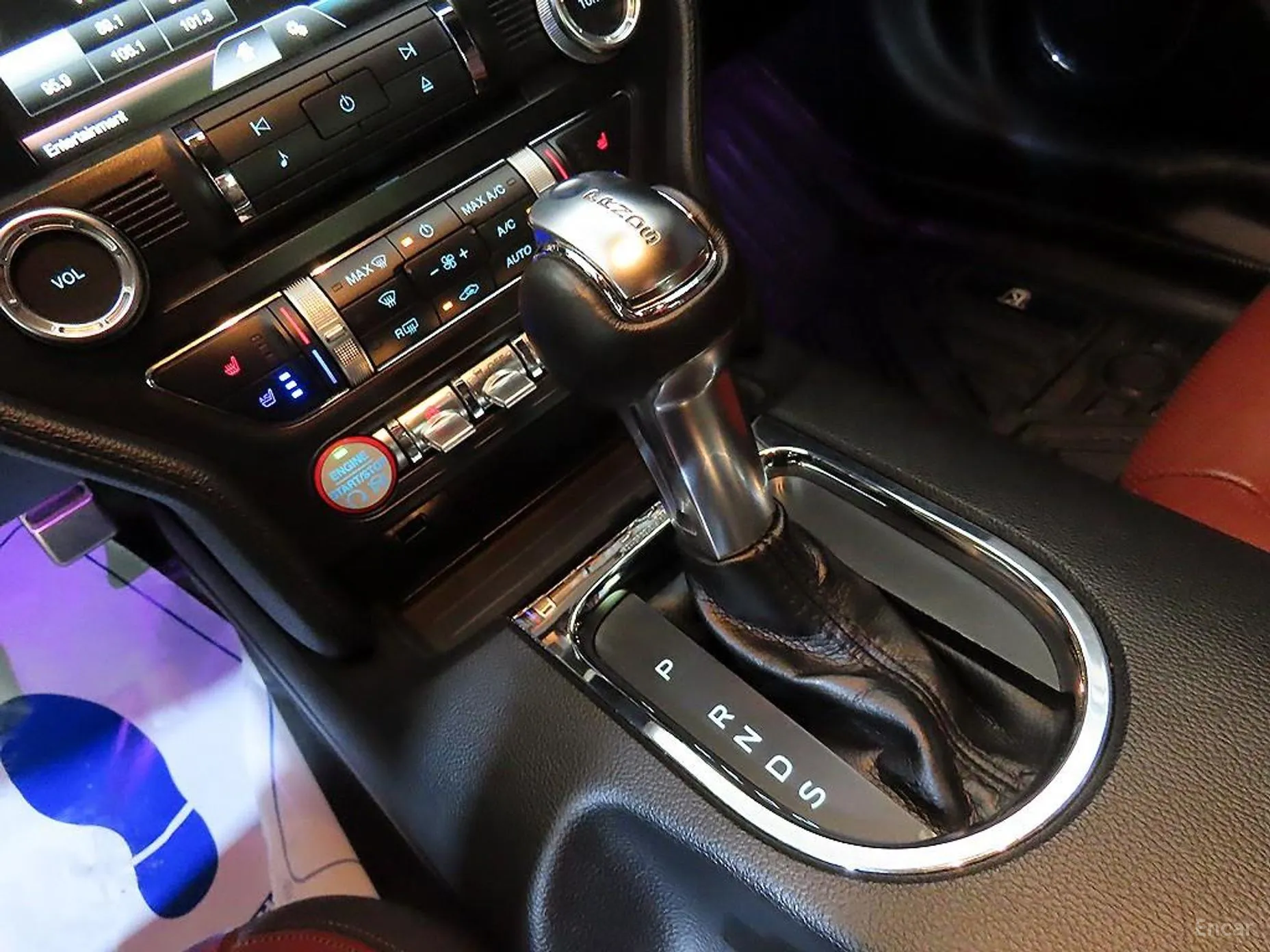 Ford Mustang превью 9