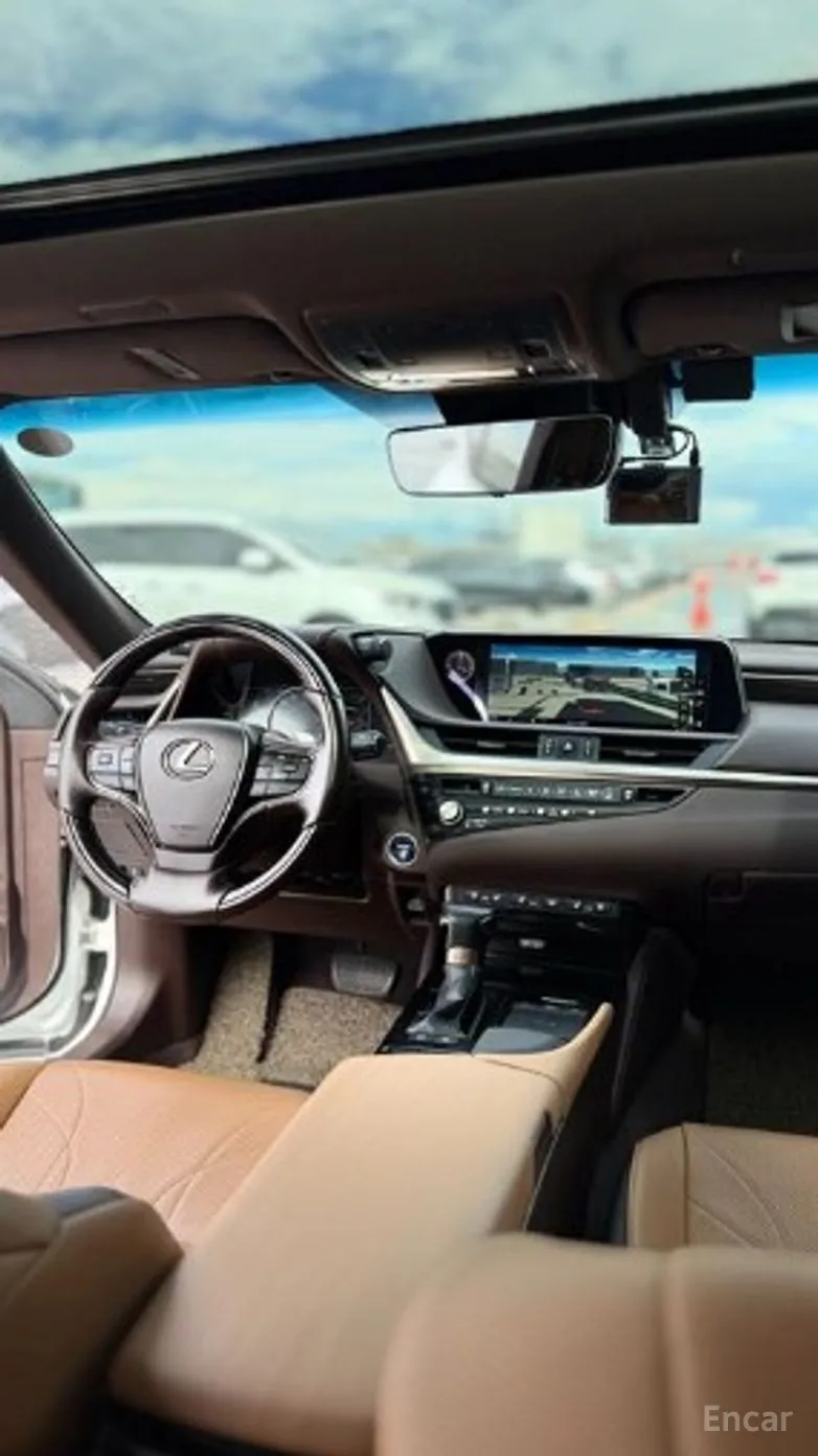 Lexus ES300h 7th Generation превью 11
