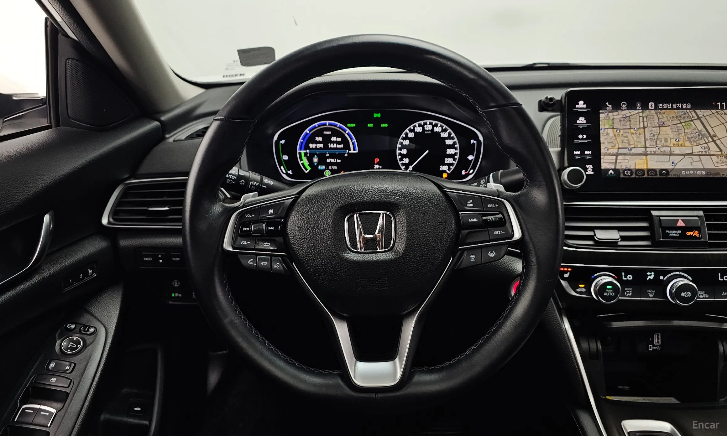Honda Accord 10th Generation превью 13