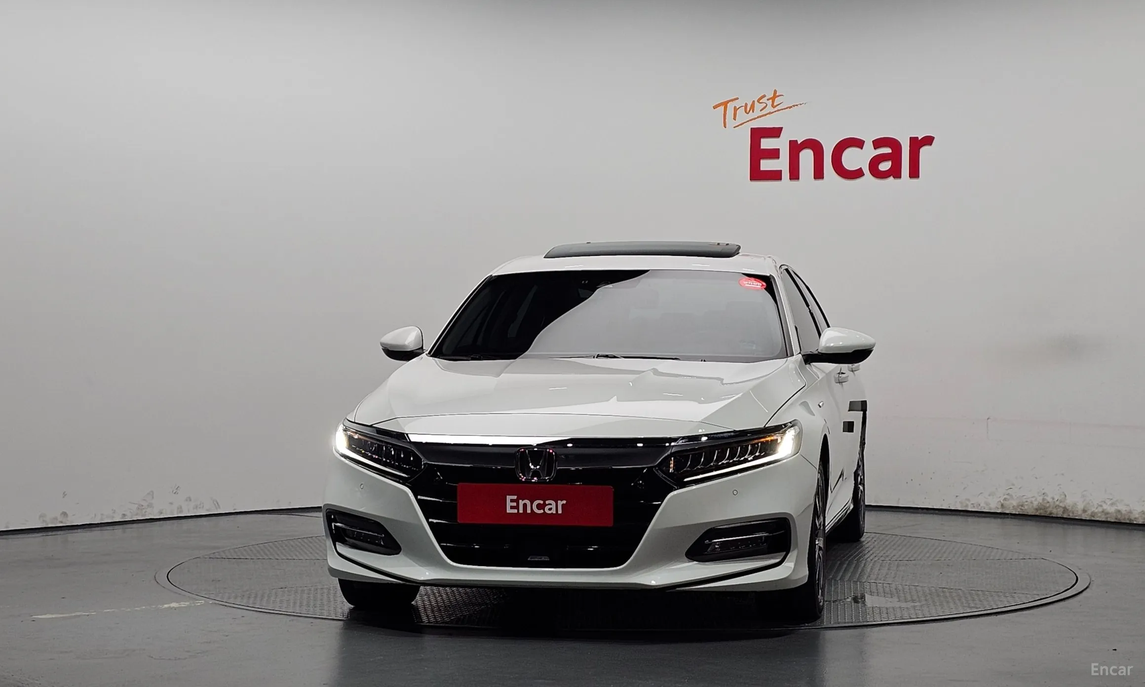 Honda Accord 10th Generation превью 3