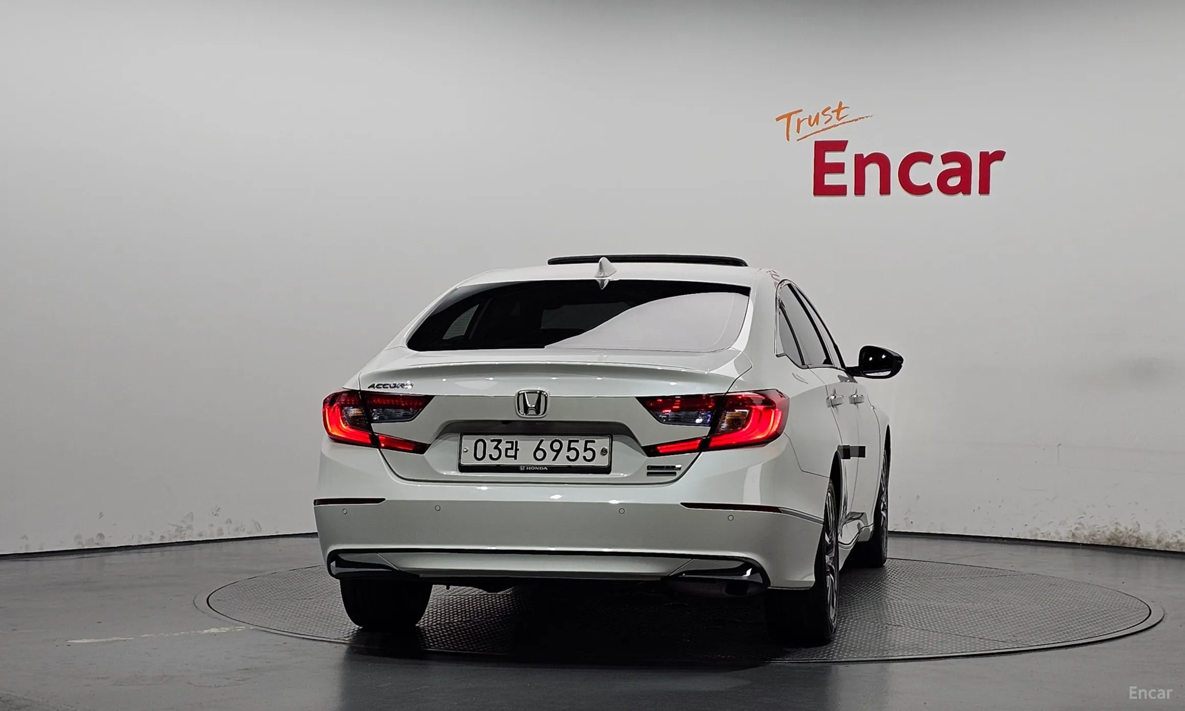 Honda Accord 10th Generation превью 4