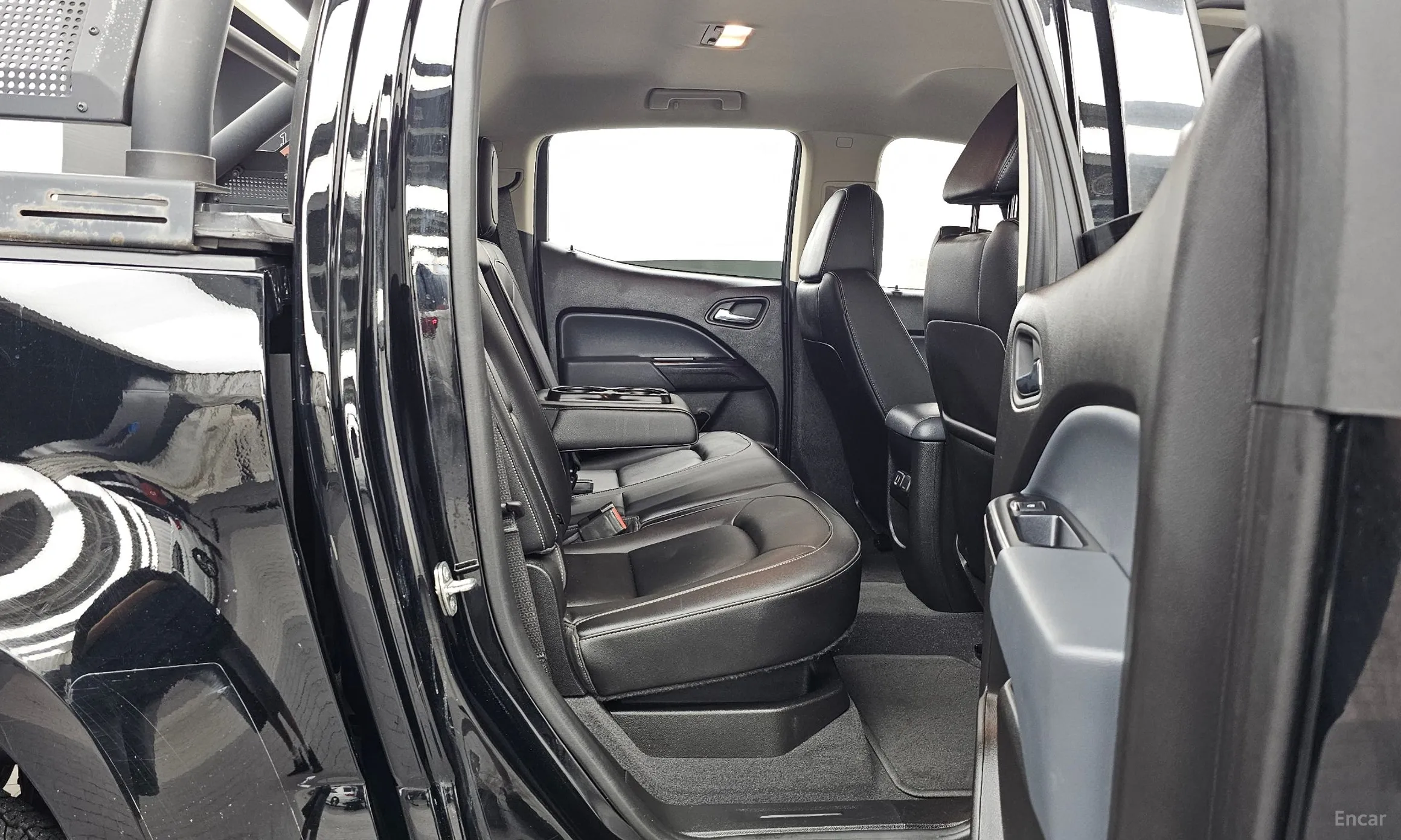 Chevrolet Colorado превью 12