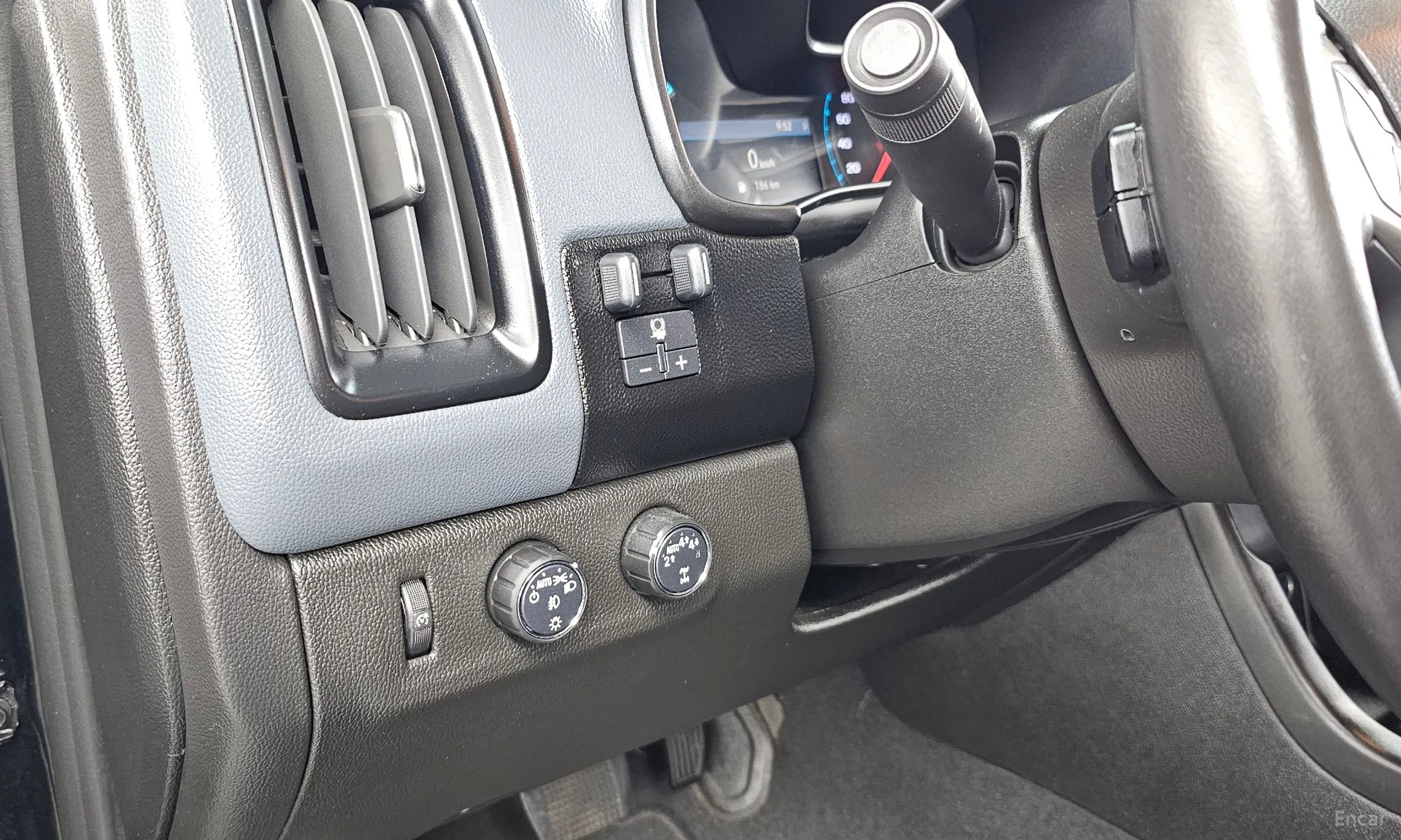 Chevrolet Colorado превью 19