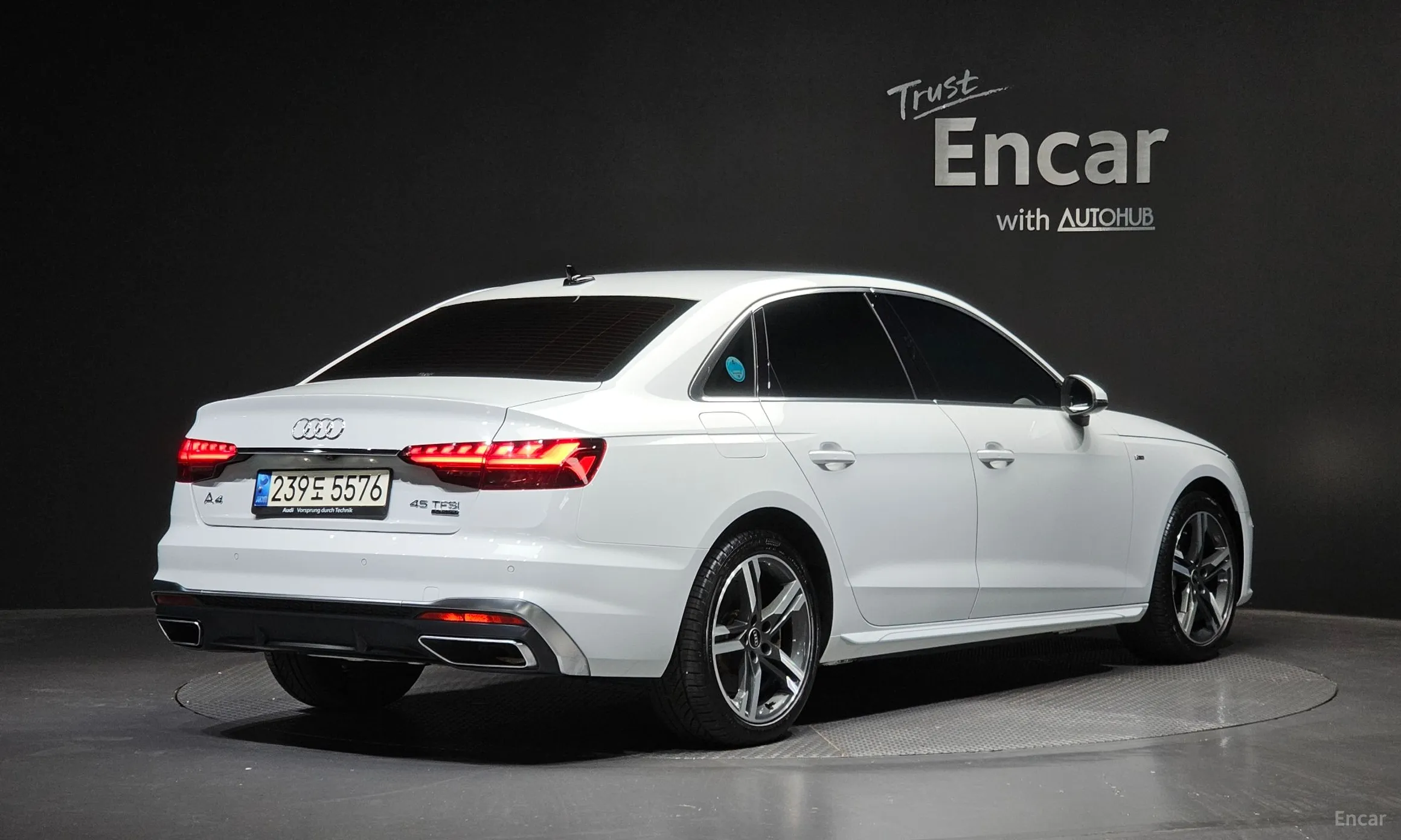 Audi A4 (B9)