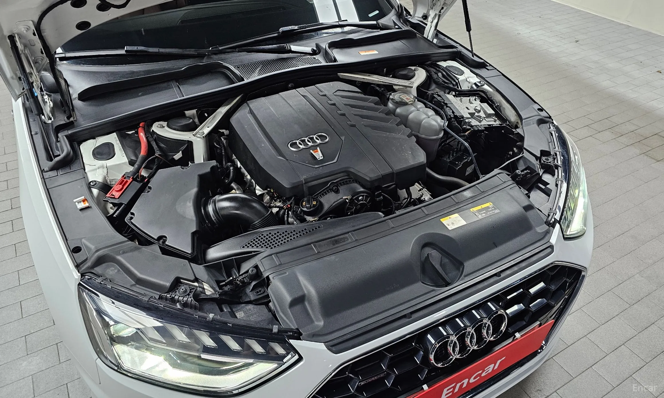 Audi A4 (B9) превью 6