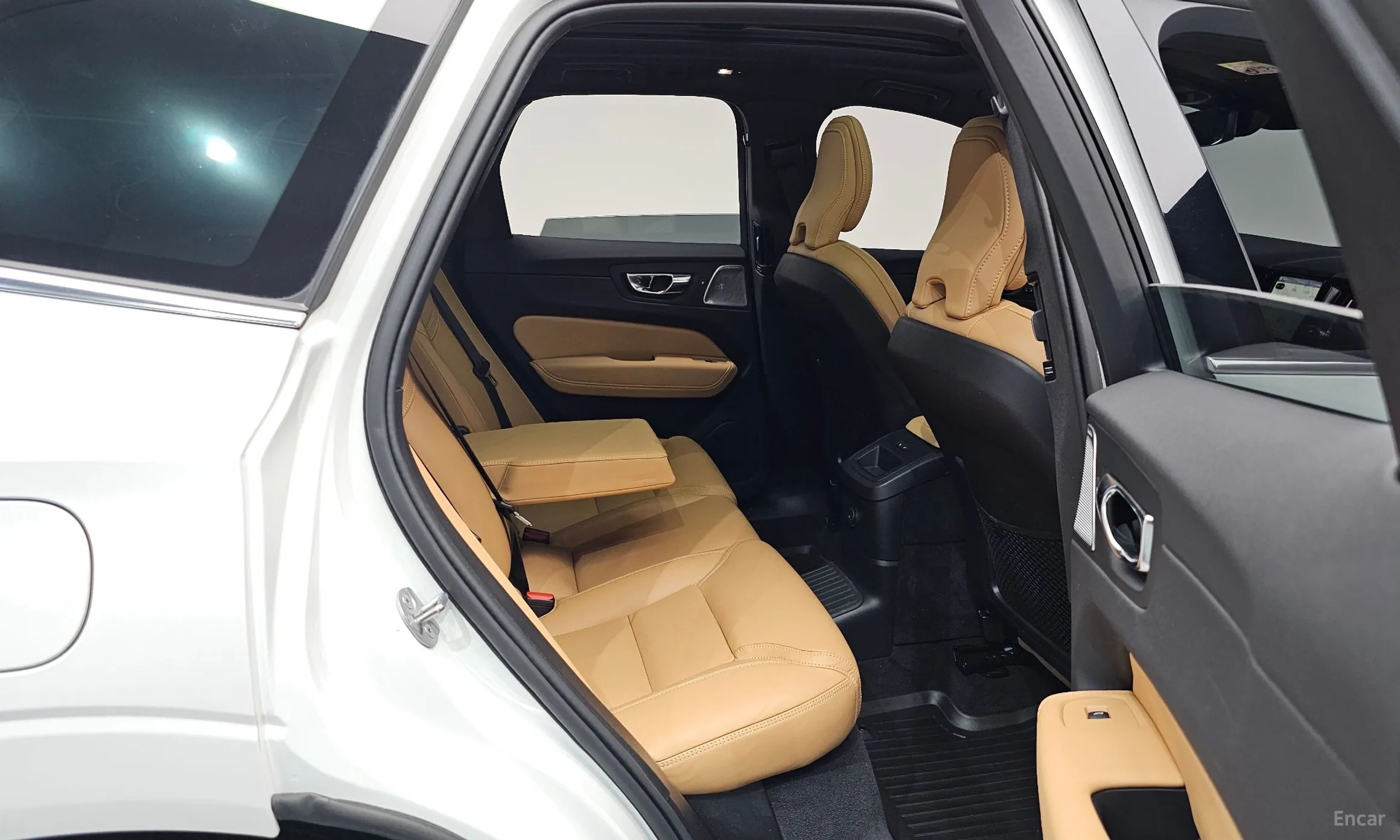 Volvo XC60 Gen 2 превью 12