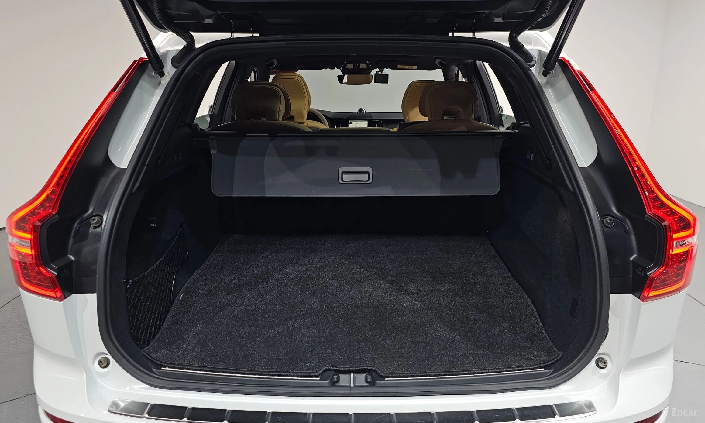 Volvo XC60 Gen 2 превью 20