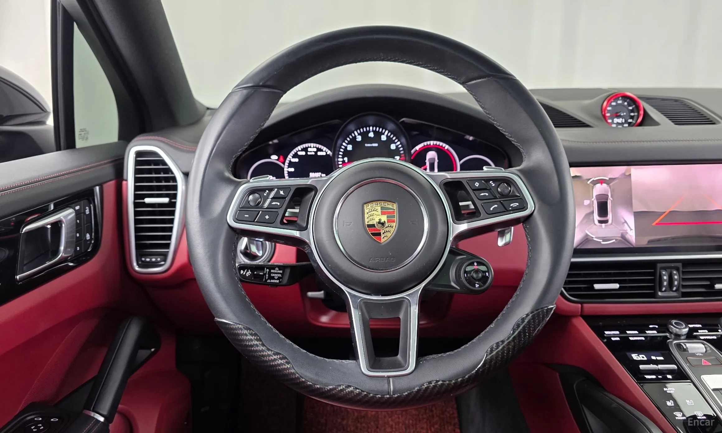 Porsche Cayenne (PO536) превью 12
