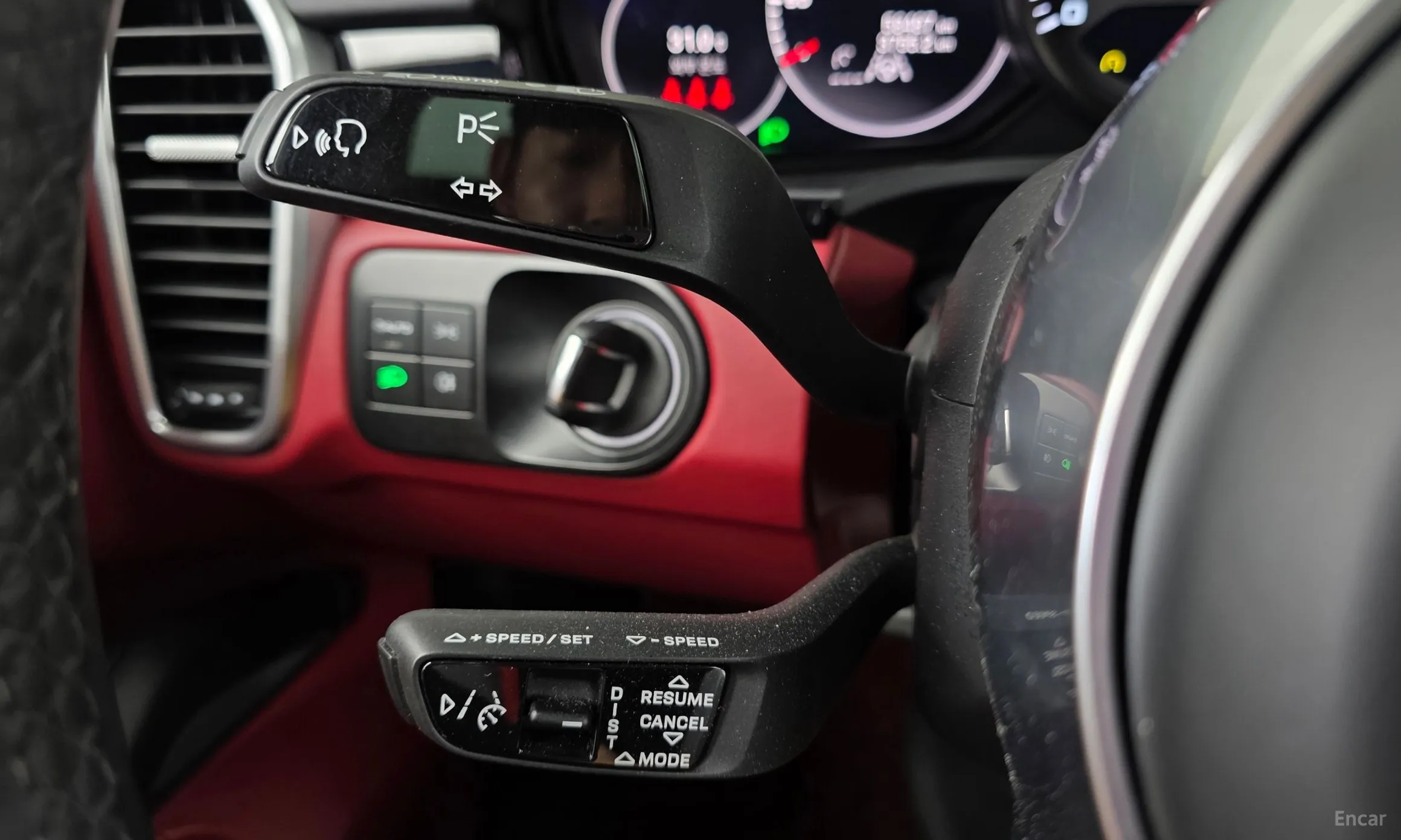 Porsche Cayenne (PO536) превью 18