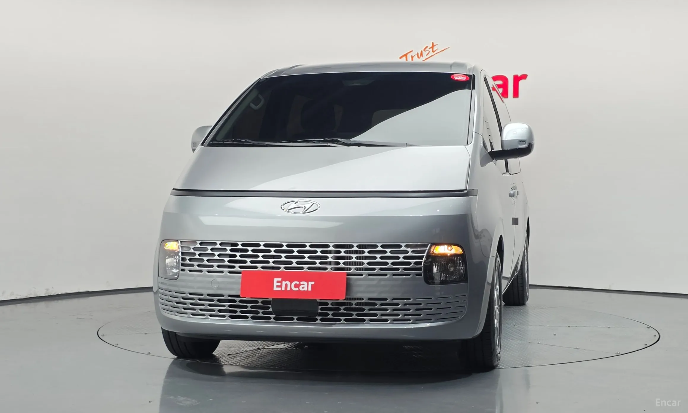 Hyundai Staria превью 3