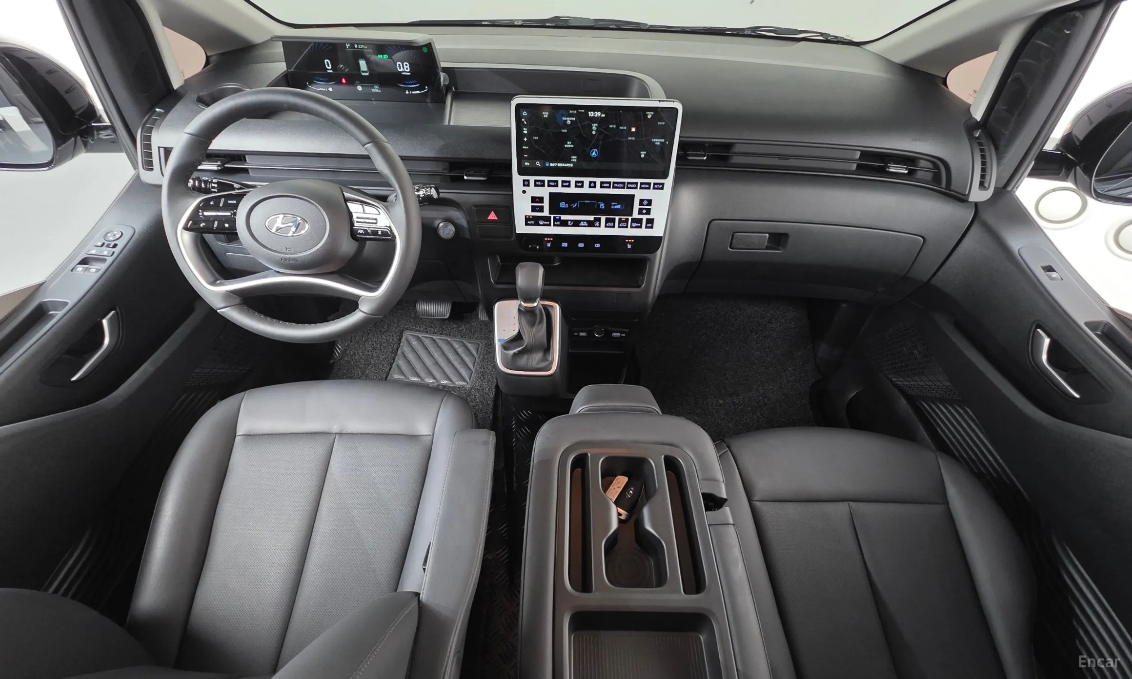 Hyundai Staria превью 7
