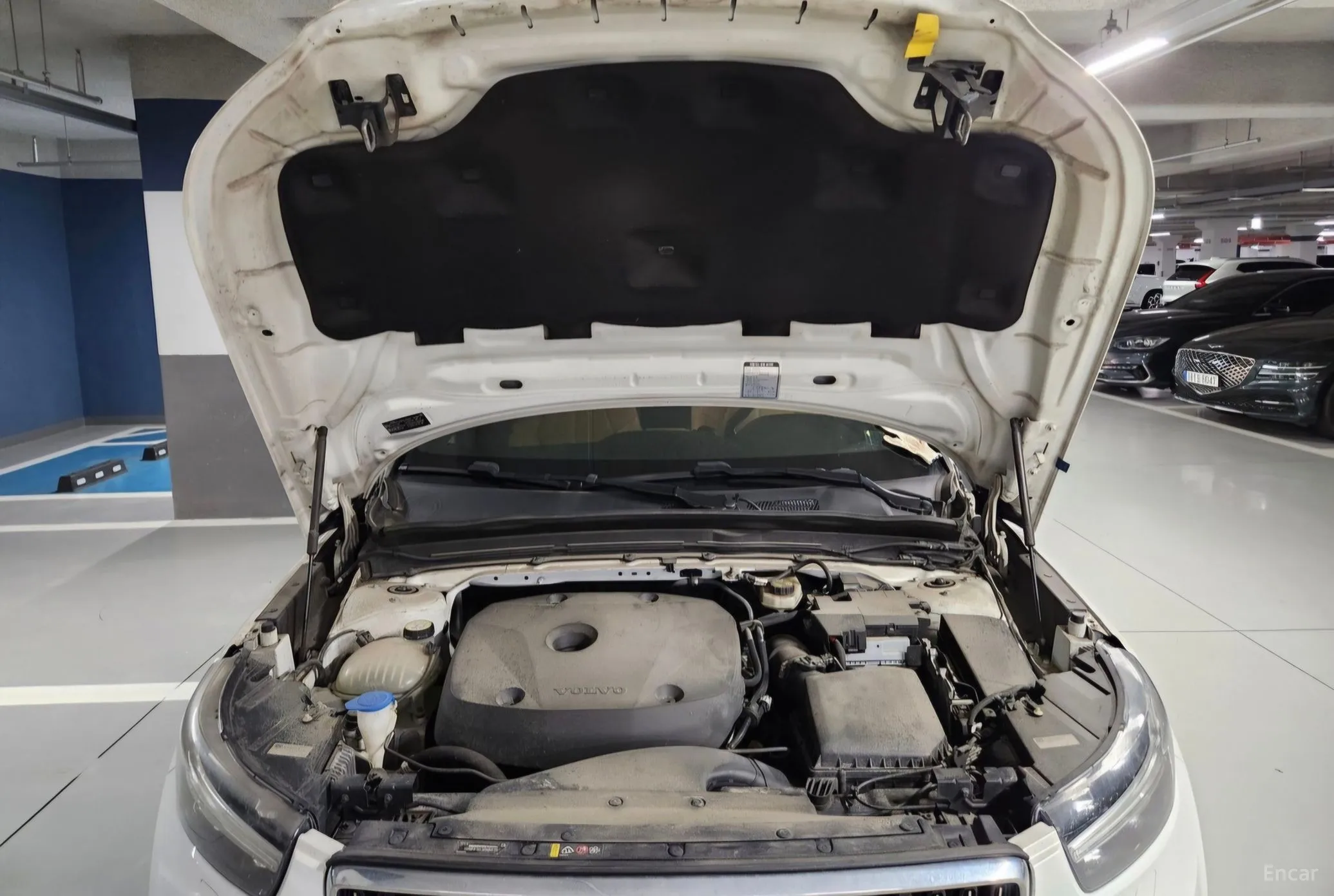 Volvo XC40 превью 6