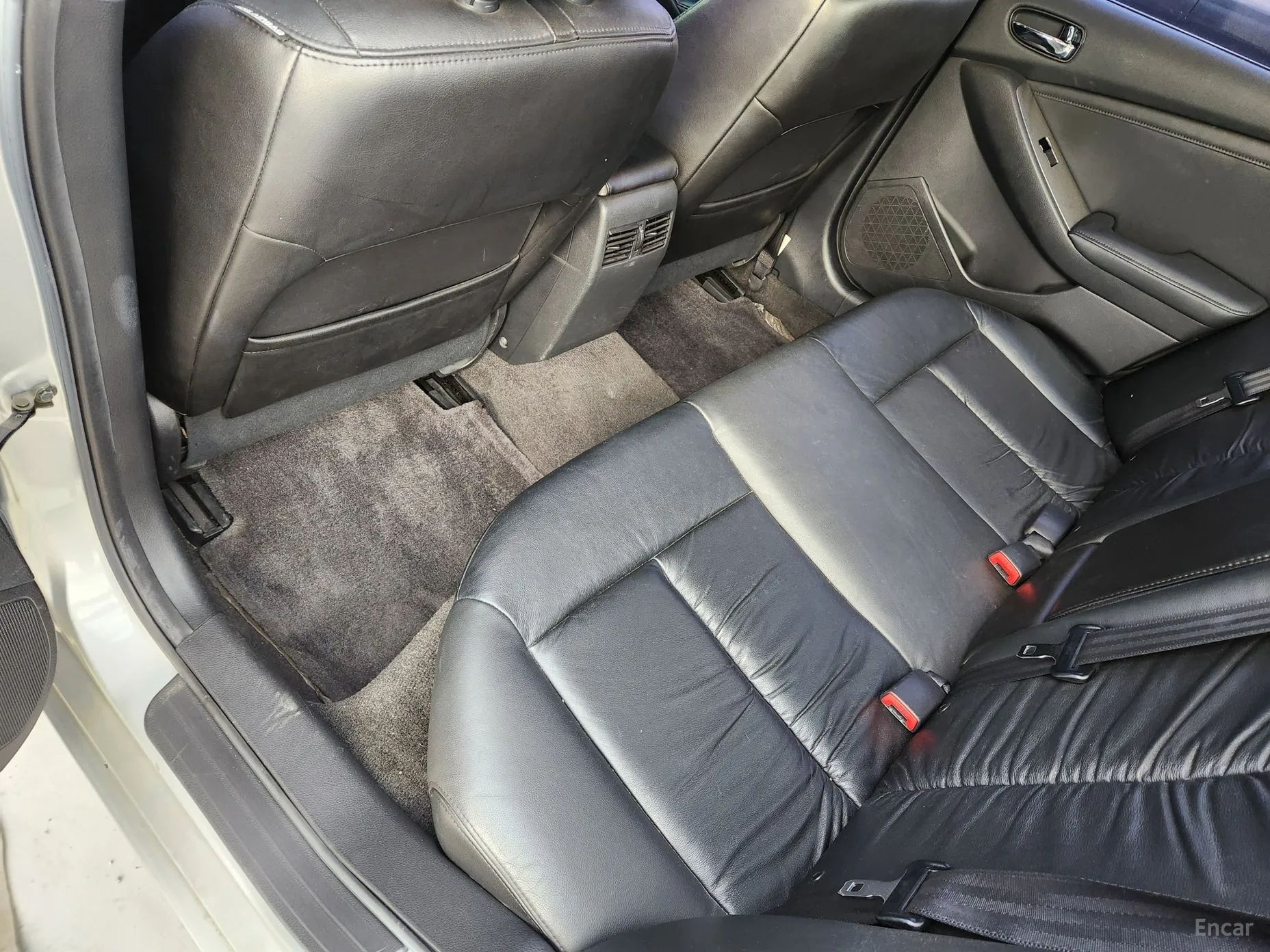 Nissan Altima превью 11