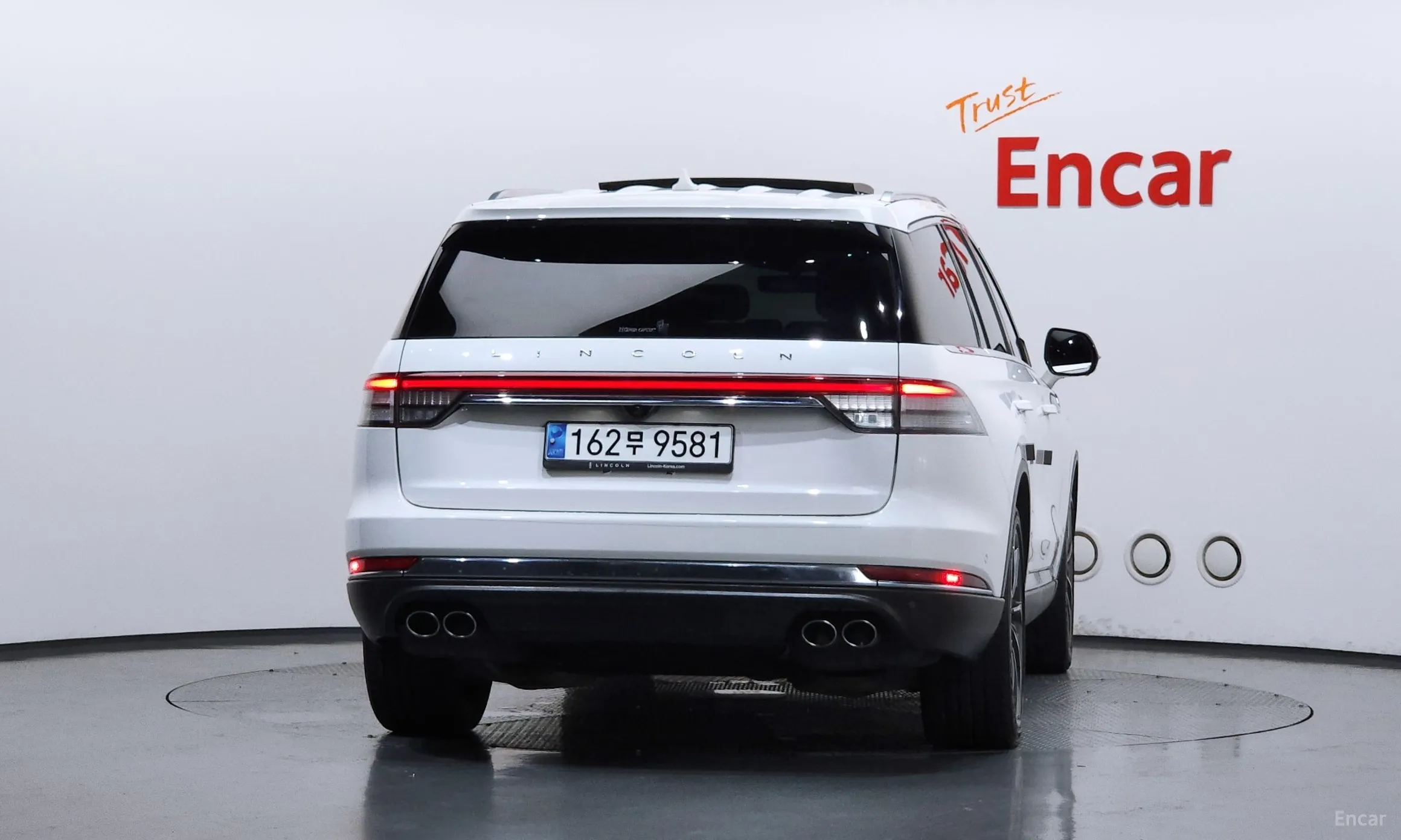Lincoln Aviator 2nd Generation превью 4