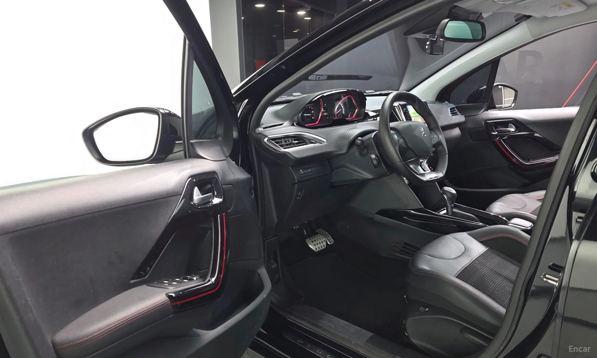 Peugeot 2008. превью 10