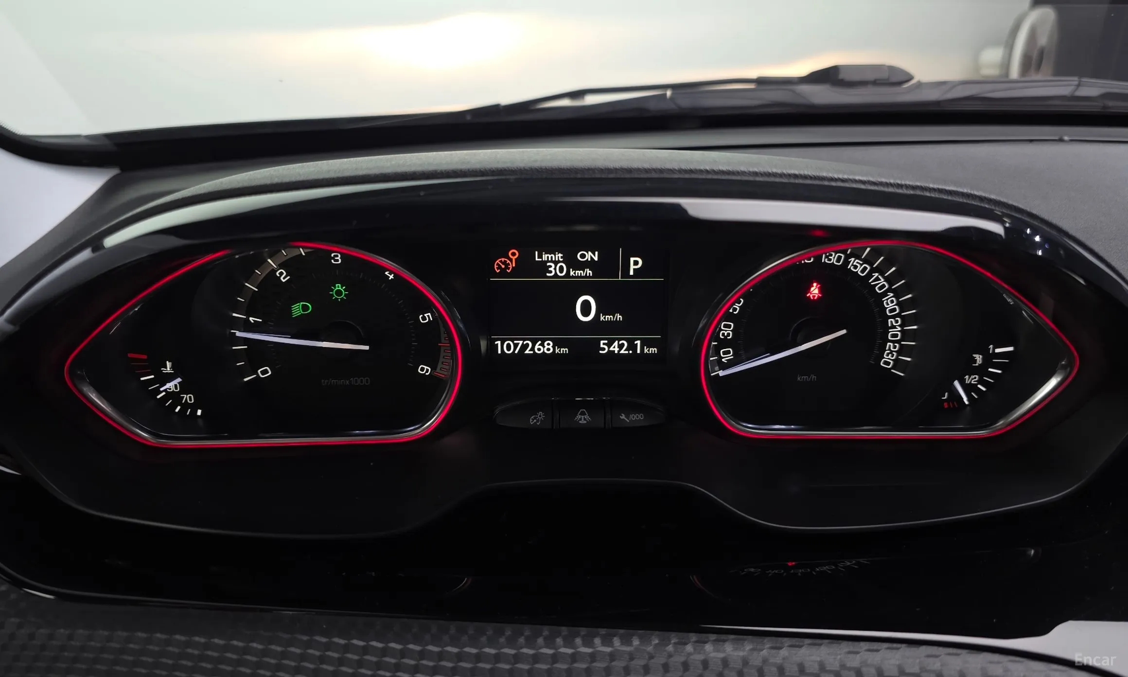 Peugeot 2008. превью 8