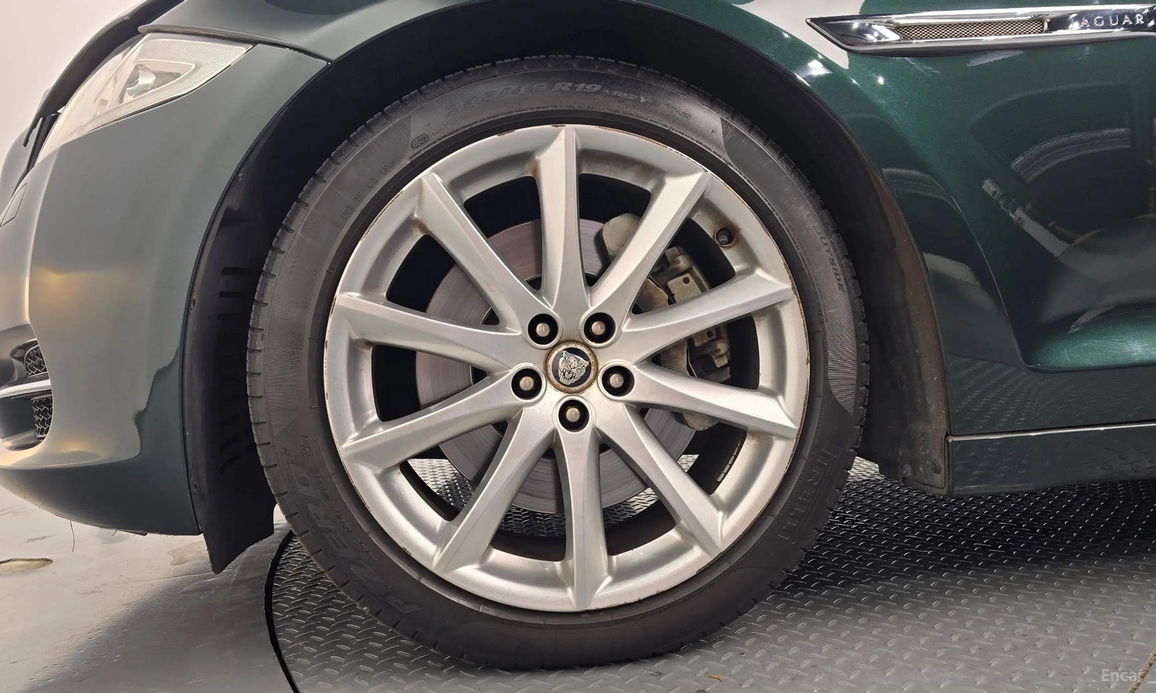 Jaguar All New XJ превью 5