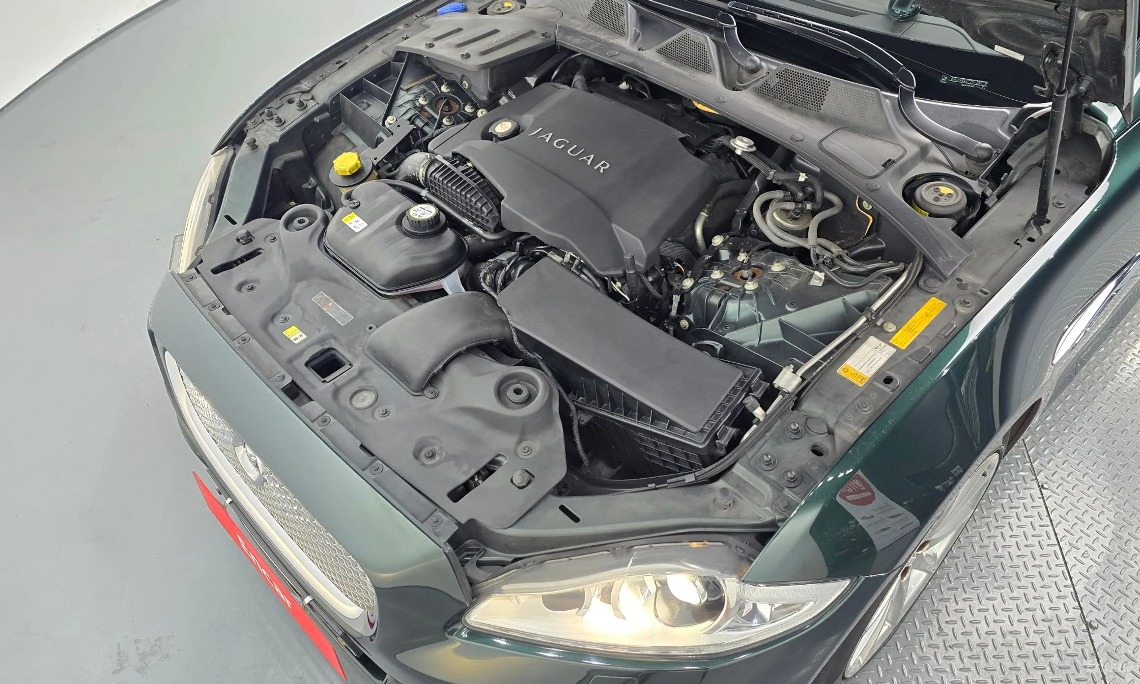 Jaguar All New XJ превью 6