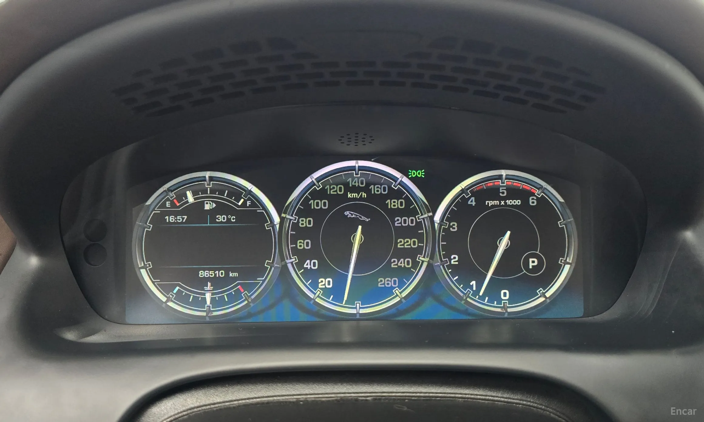 Jaguar All New XJ превью 8