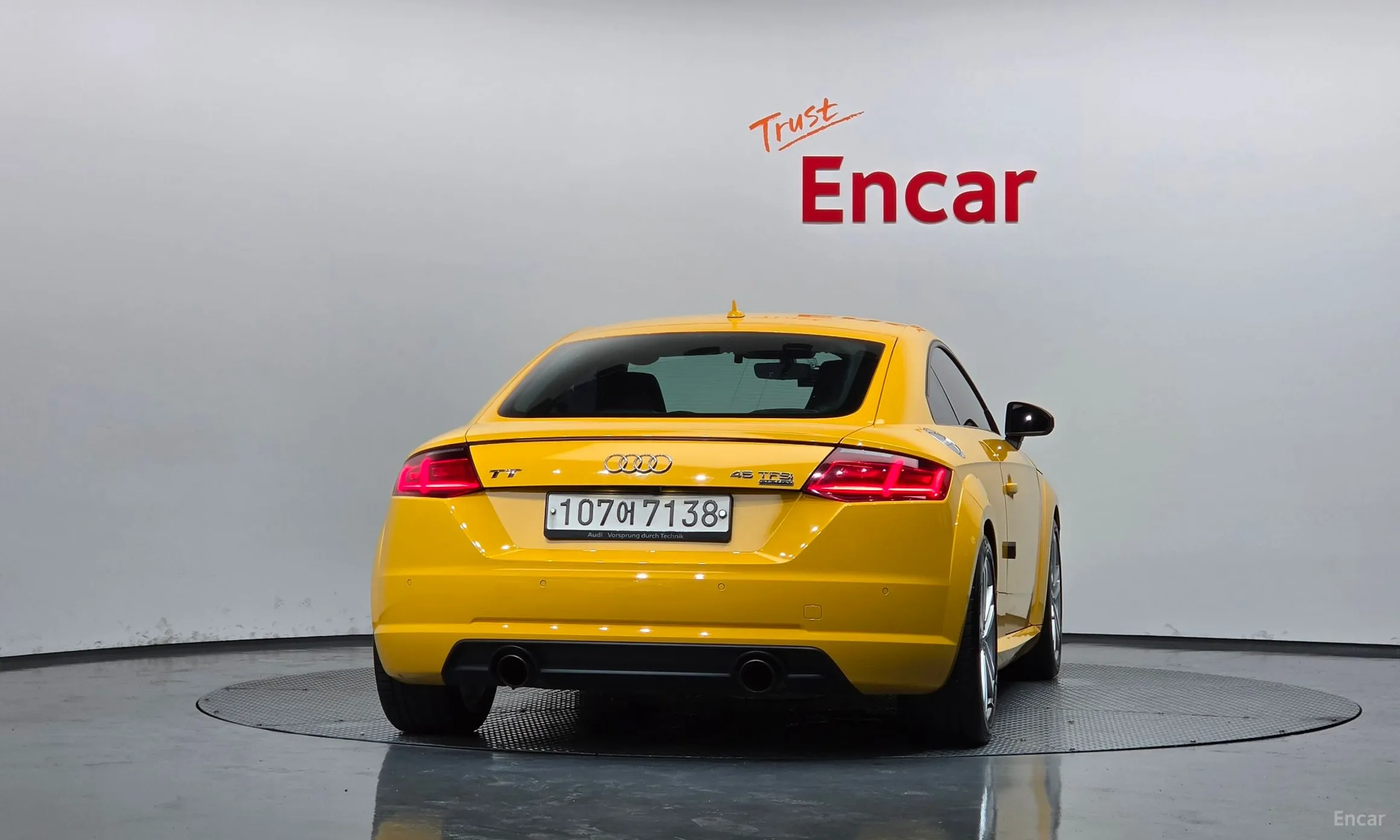 Audi TT (8S) превью 4