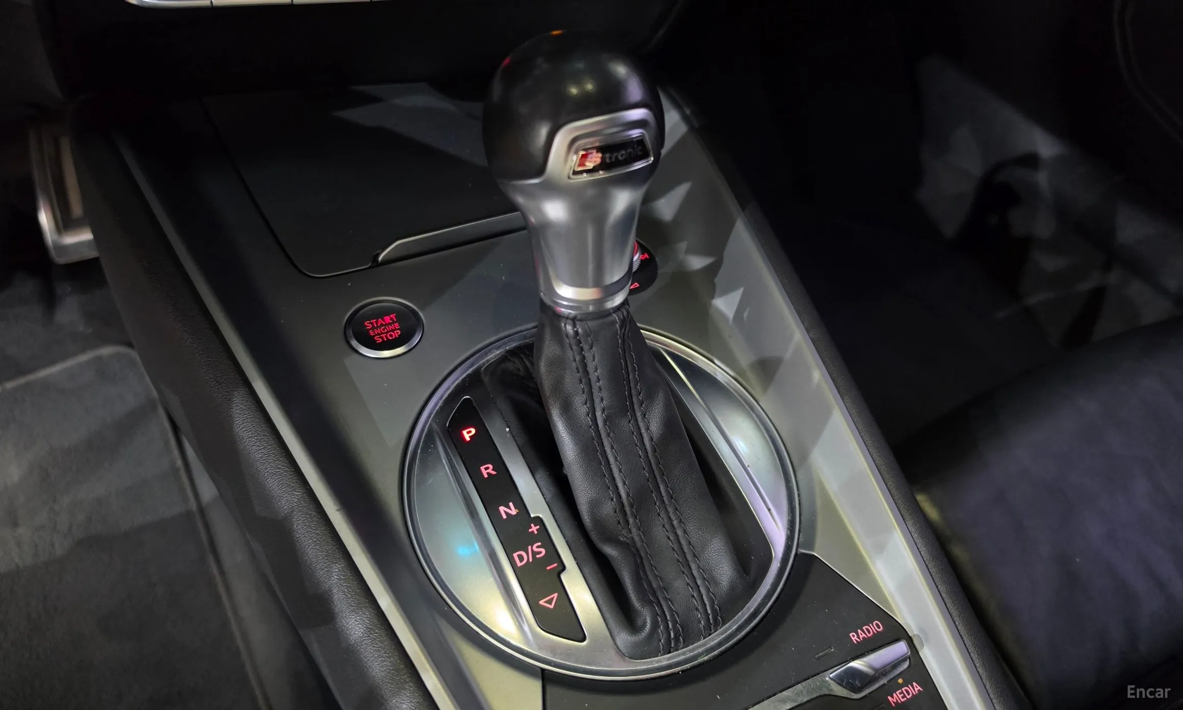 Audi TT (8S) превью 9