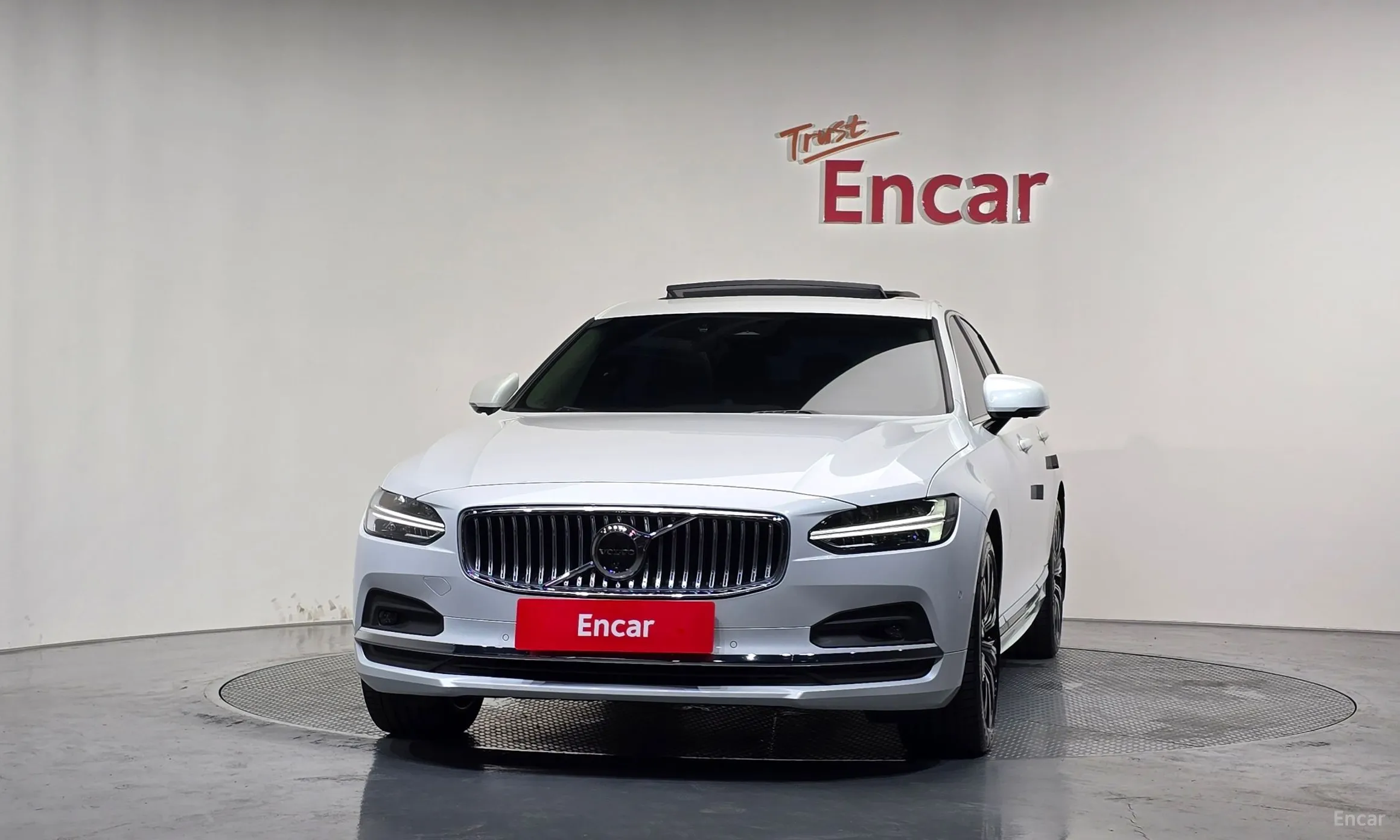 Volvo S90 превью 3
