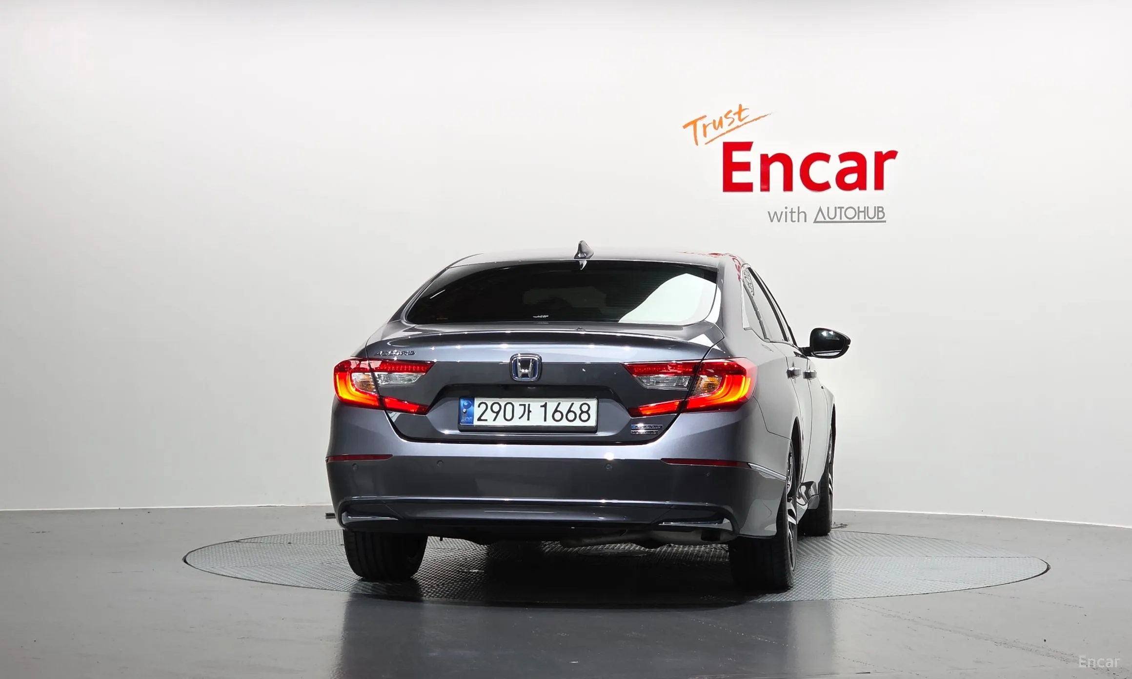 Honda Accord 10th Generation превью 4