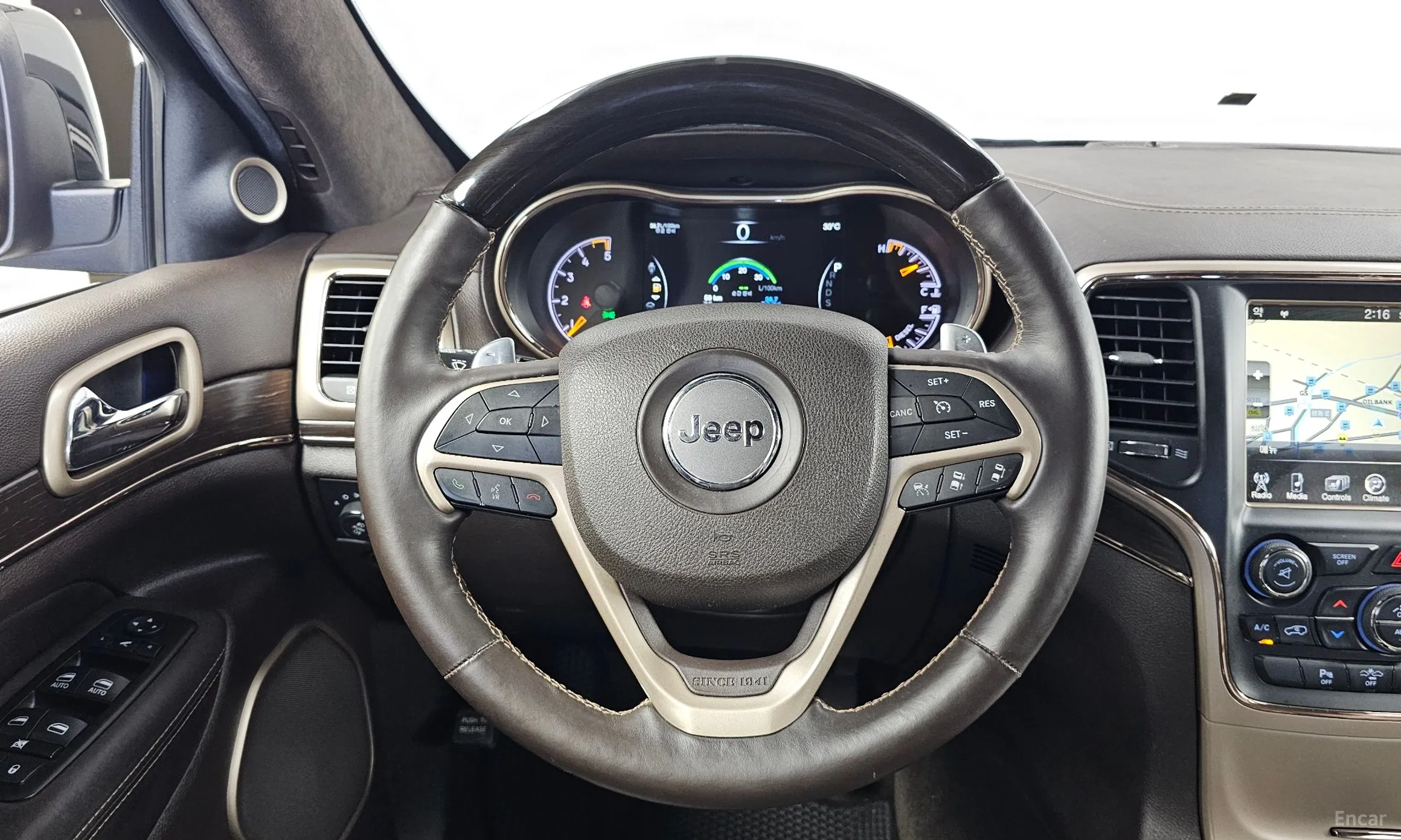 Jeep Grand Cherokee превью 13