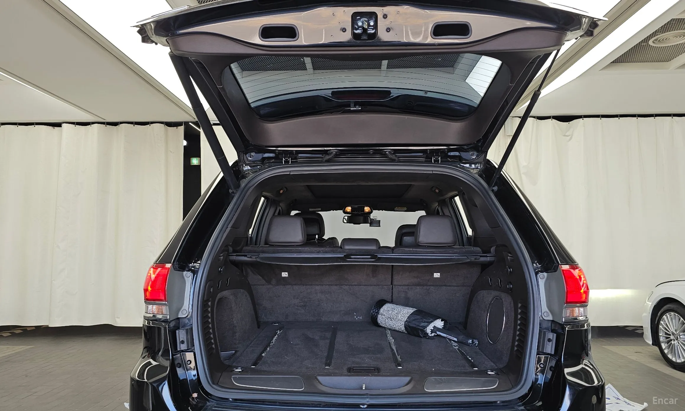 Jeep Grand Cherokee превью 20