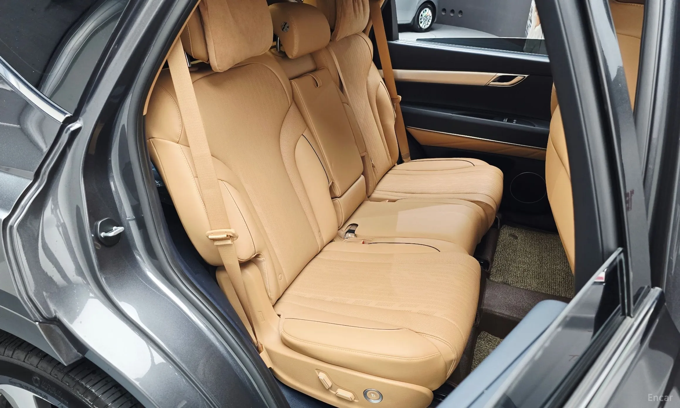 Genesis GV80 превью 11