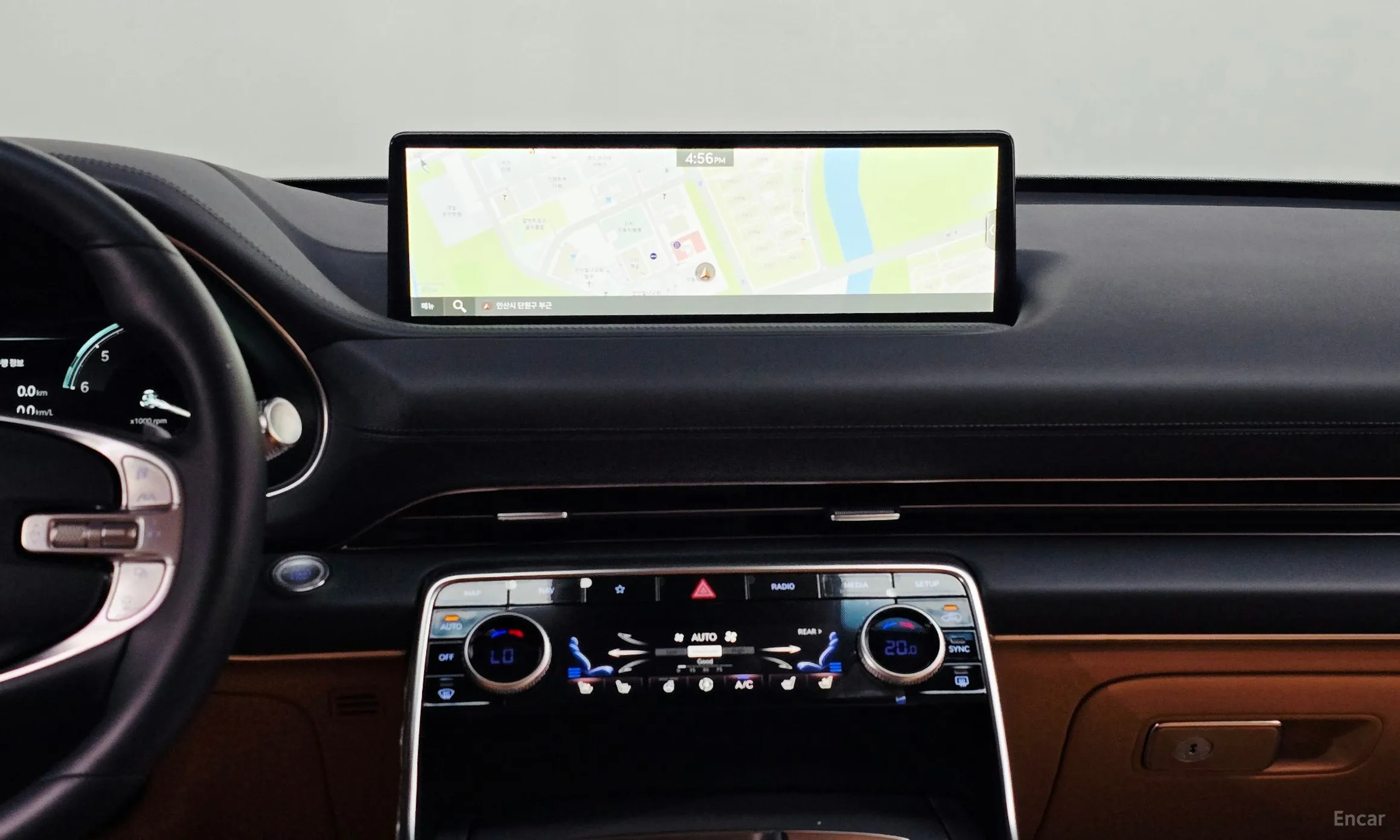 Genesis GV80 превью 12