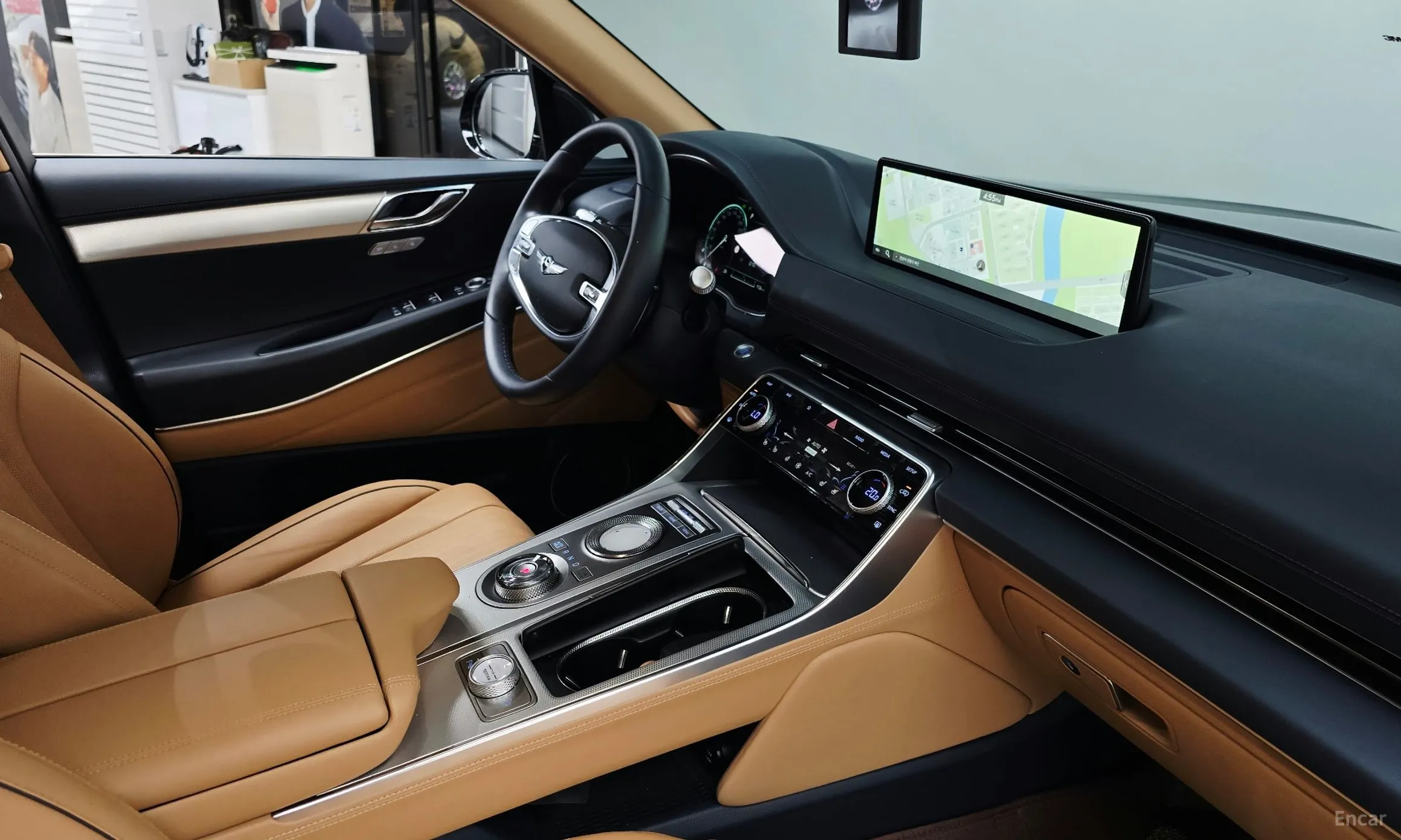 Genesis GV80 превью 20